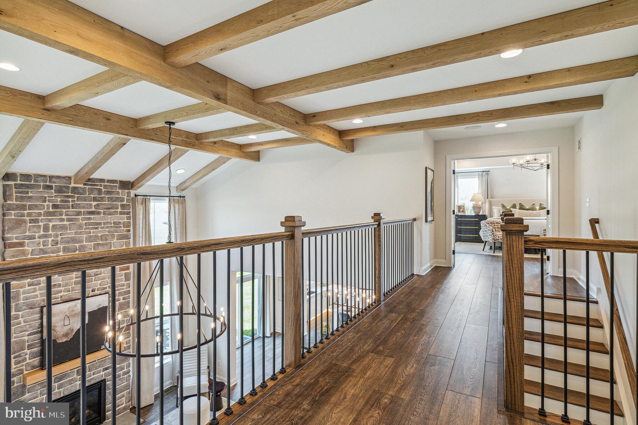 STRAWBERRY HILLS - Residential