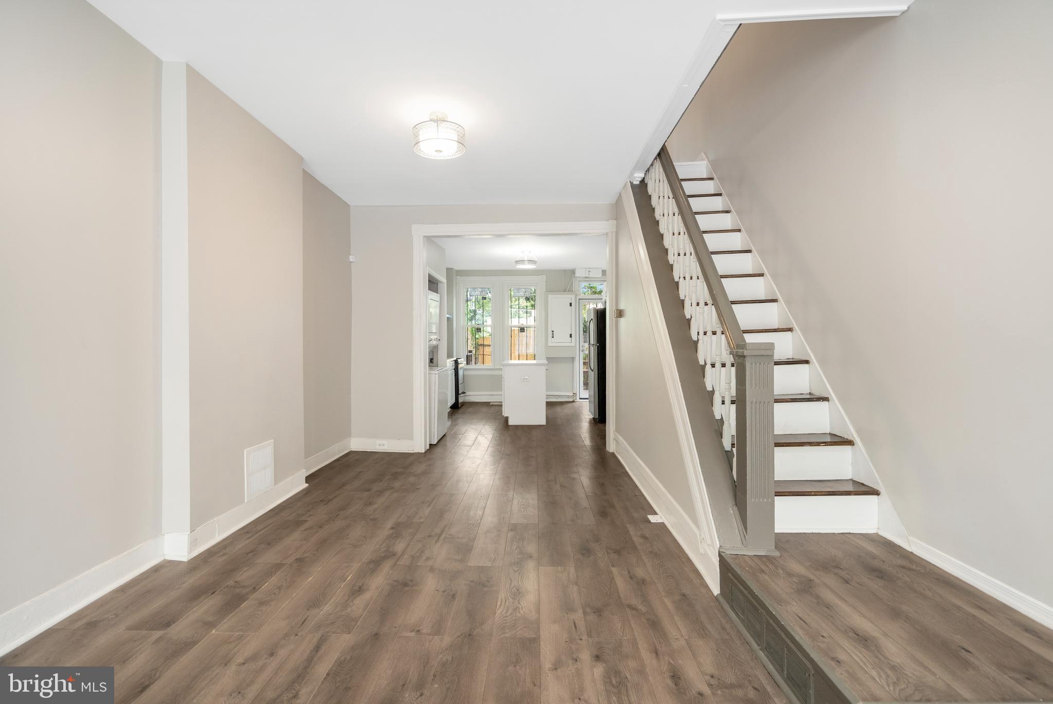 BROADWAY EAST - Residential