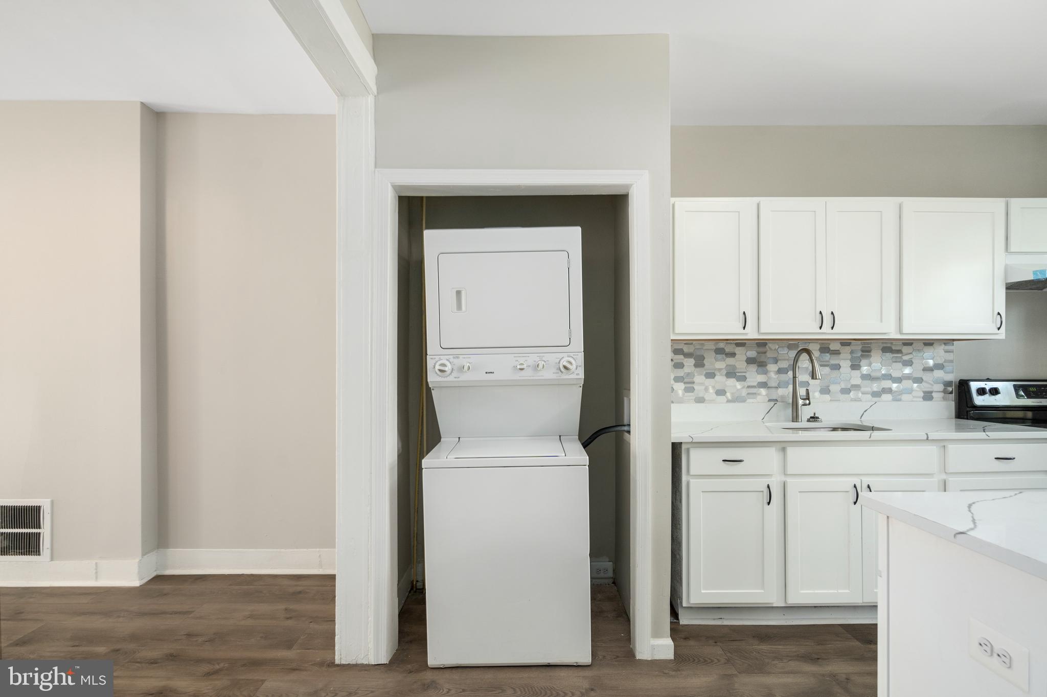 BROADWAY EAST - Residential