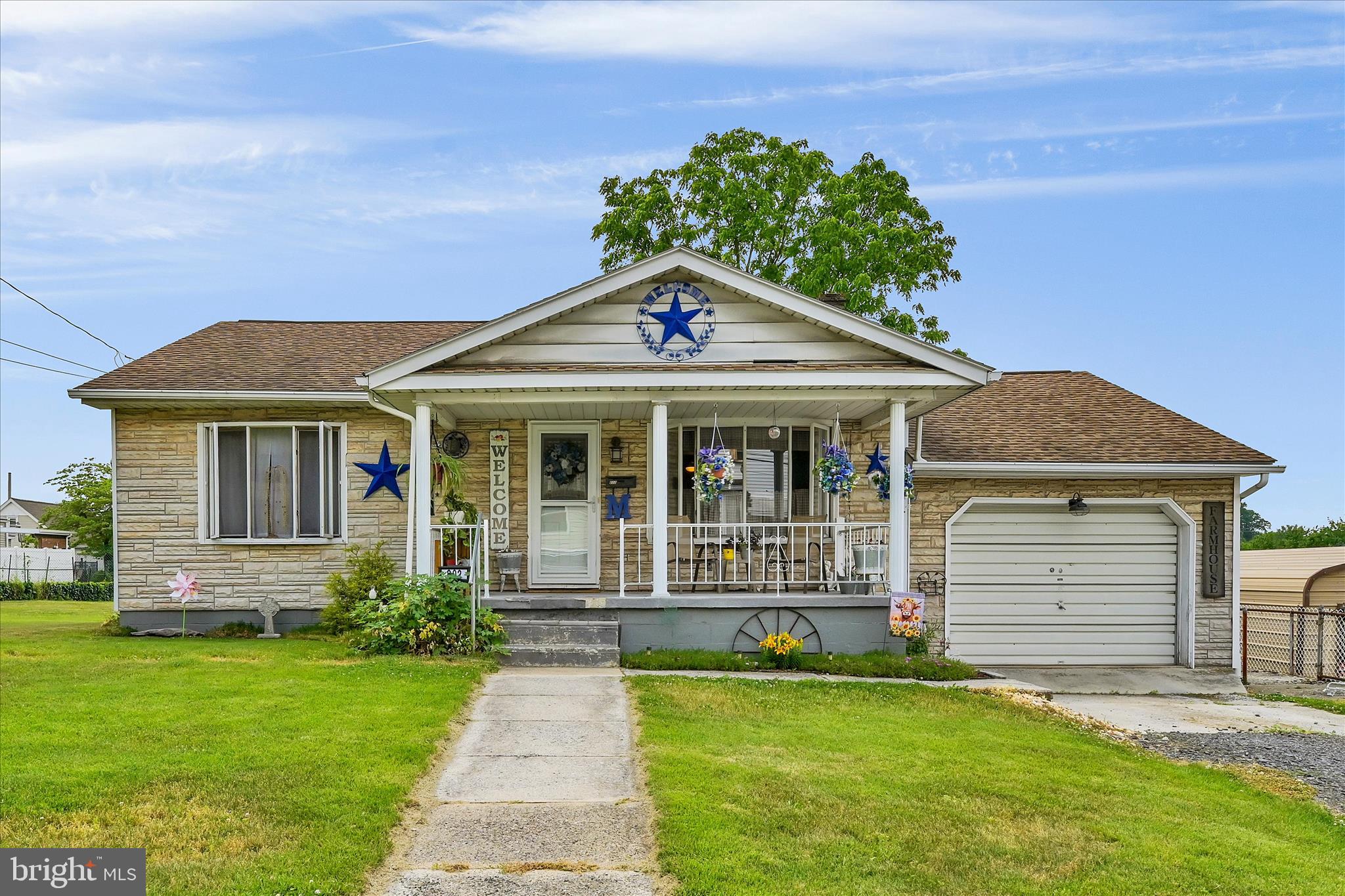 802 N 16TH STREET