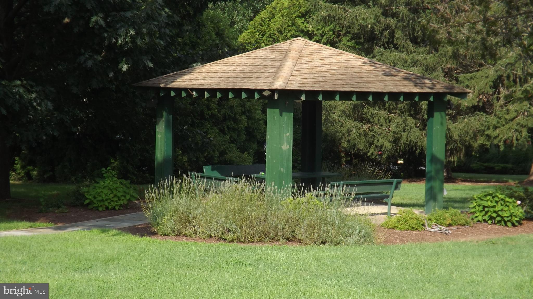 ROCK CREEK GARDENS CONDOMINIUMS - Residential Lease