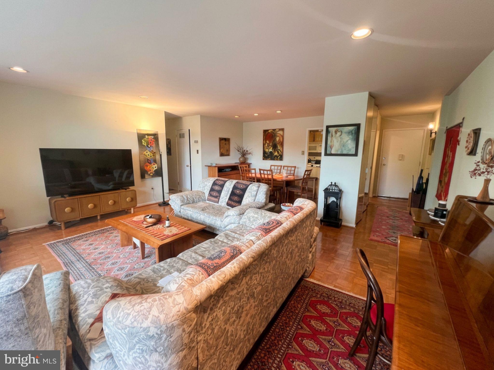 309 FLORENCE AVENUE 205-N