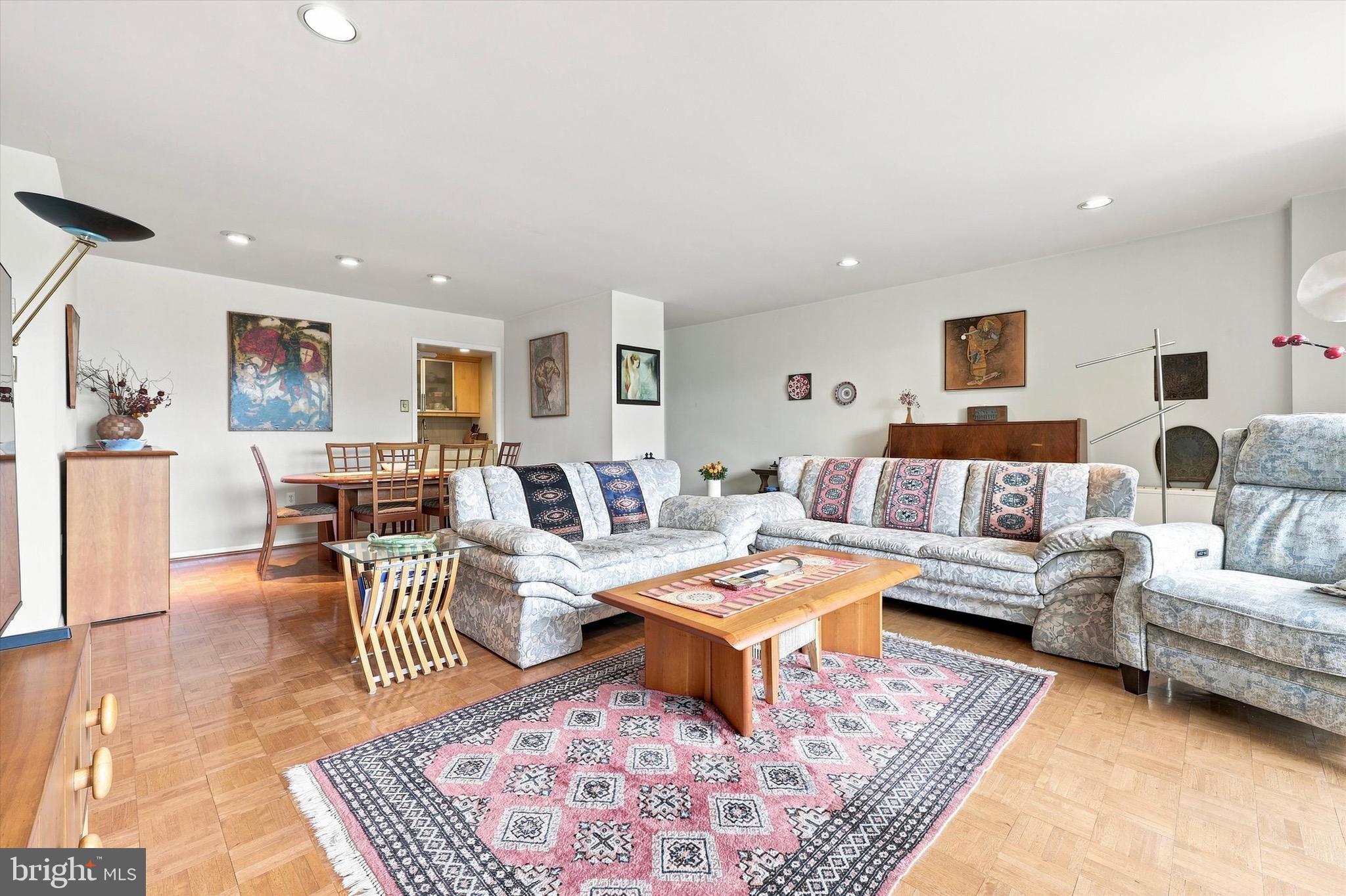 309 FLORENCE AVENUE 205-N