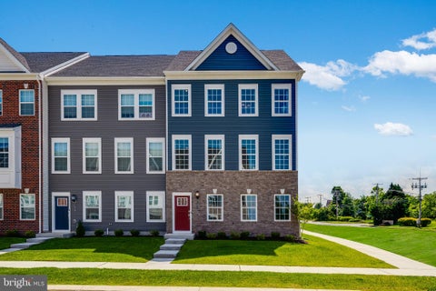 Townhouse For Sale - 1831 Parham Way Way<br/> WINDSOR MILL, MD 21244