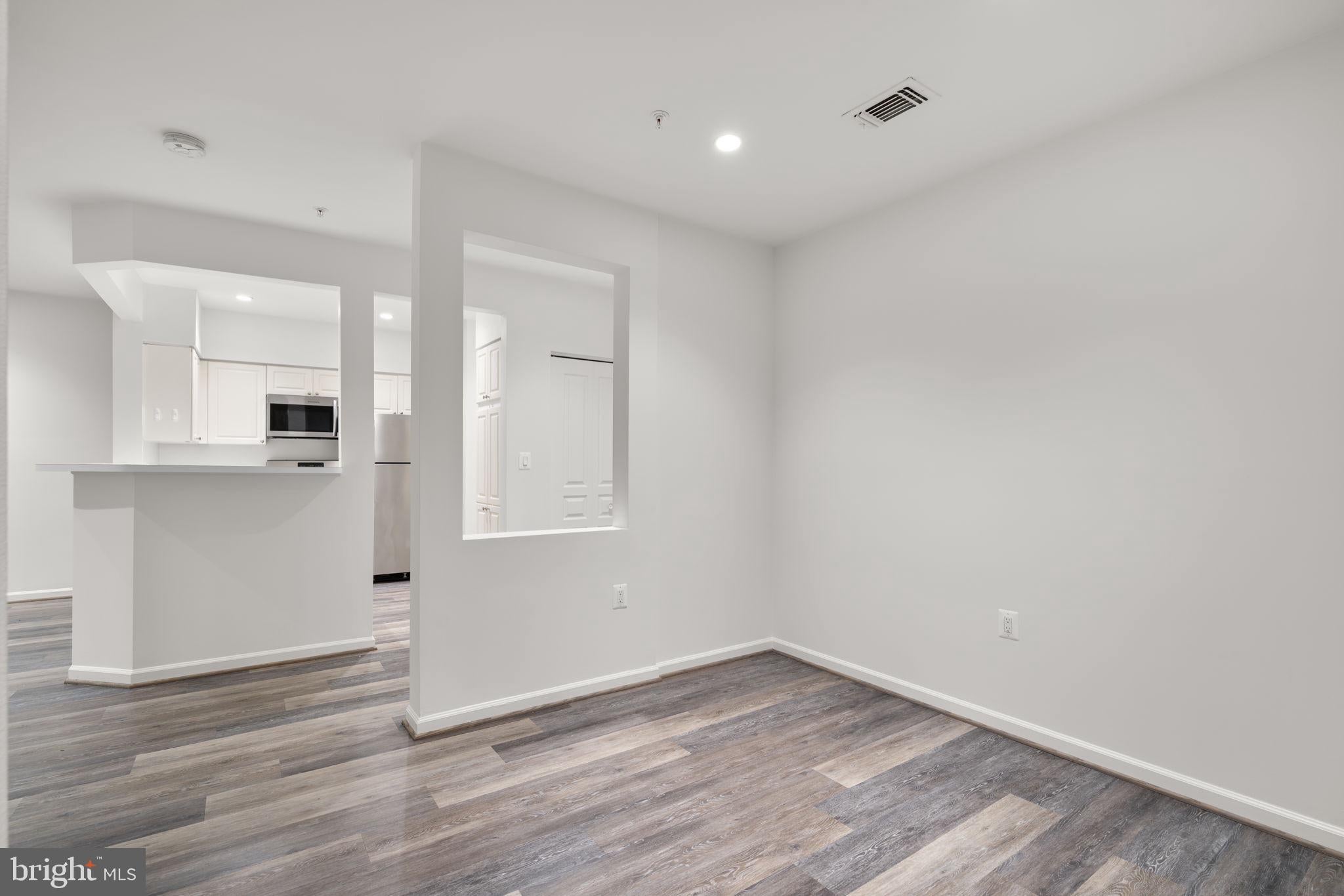 12915 ALTON SQUARE 113