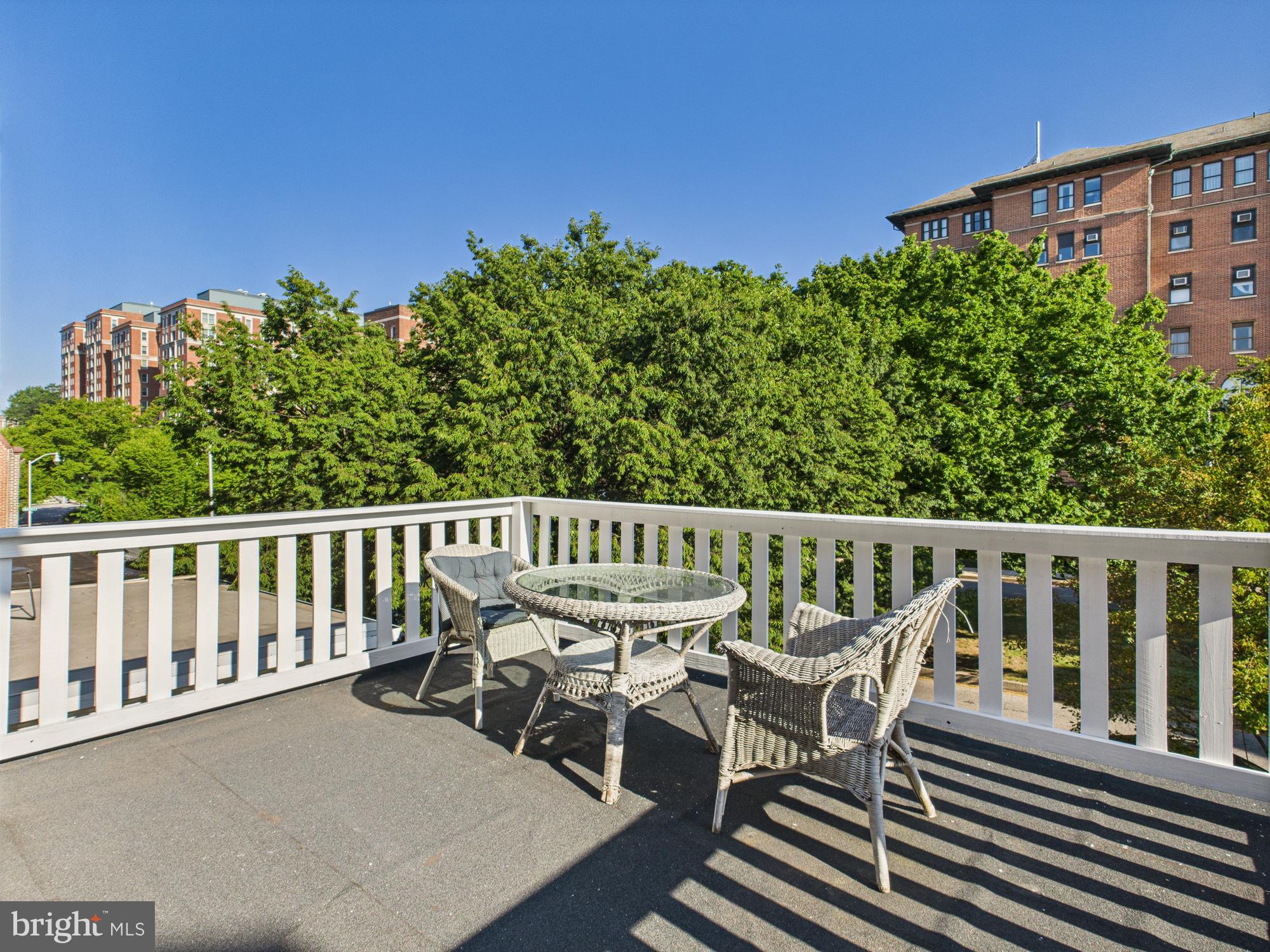 CHARLES VILLAGE - Residential Lease