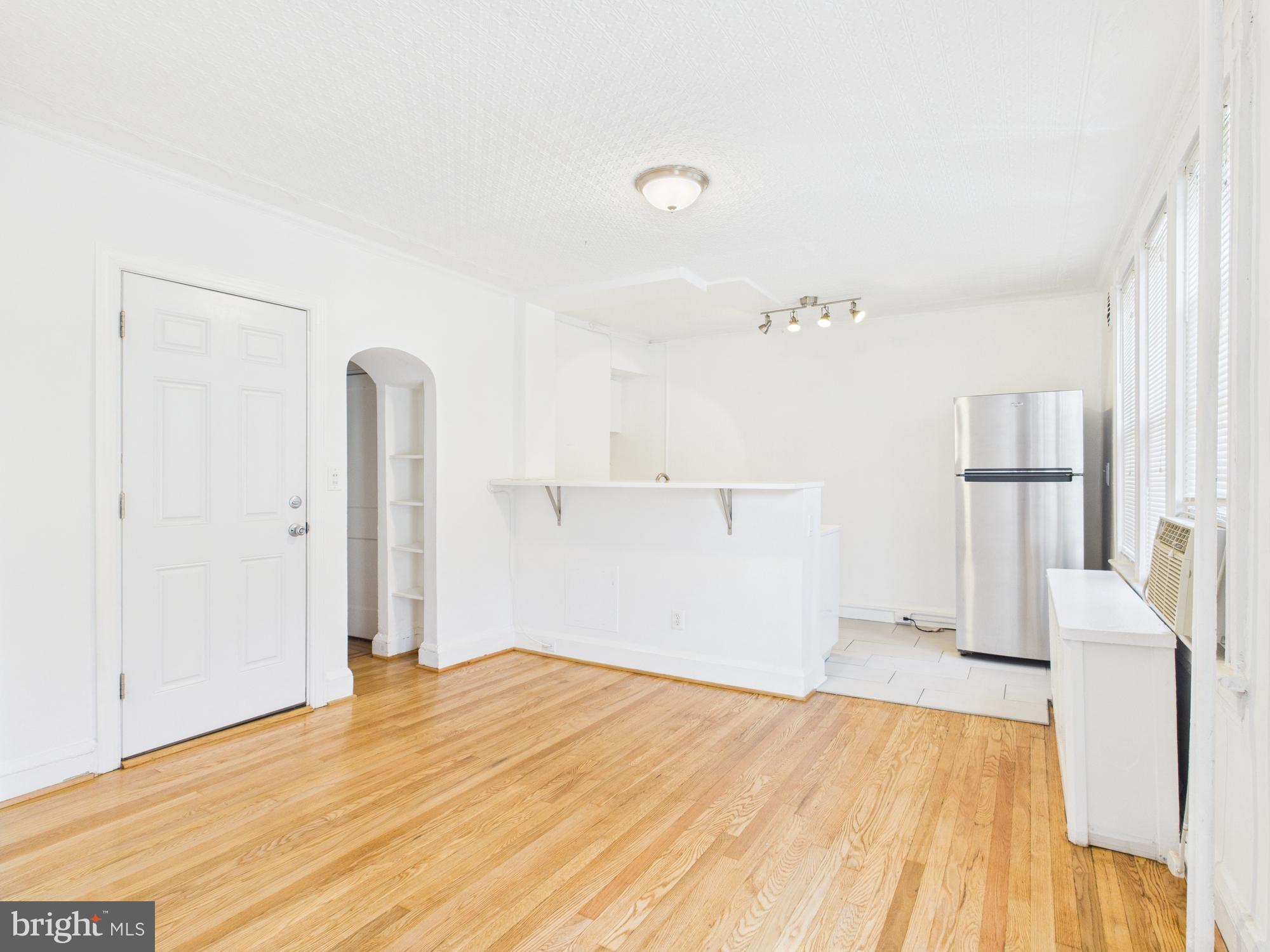 CHARLES VILLAGE - Residential Lease