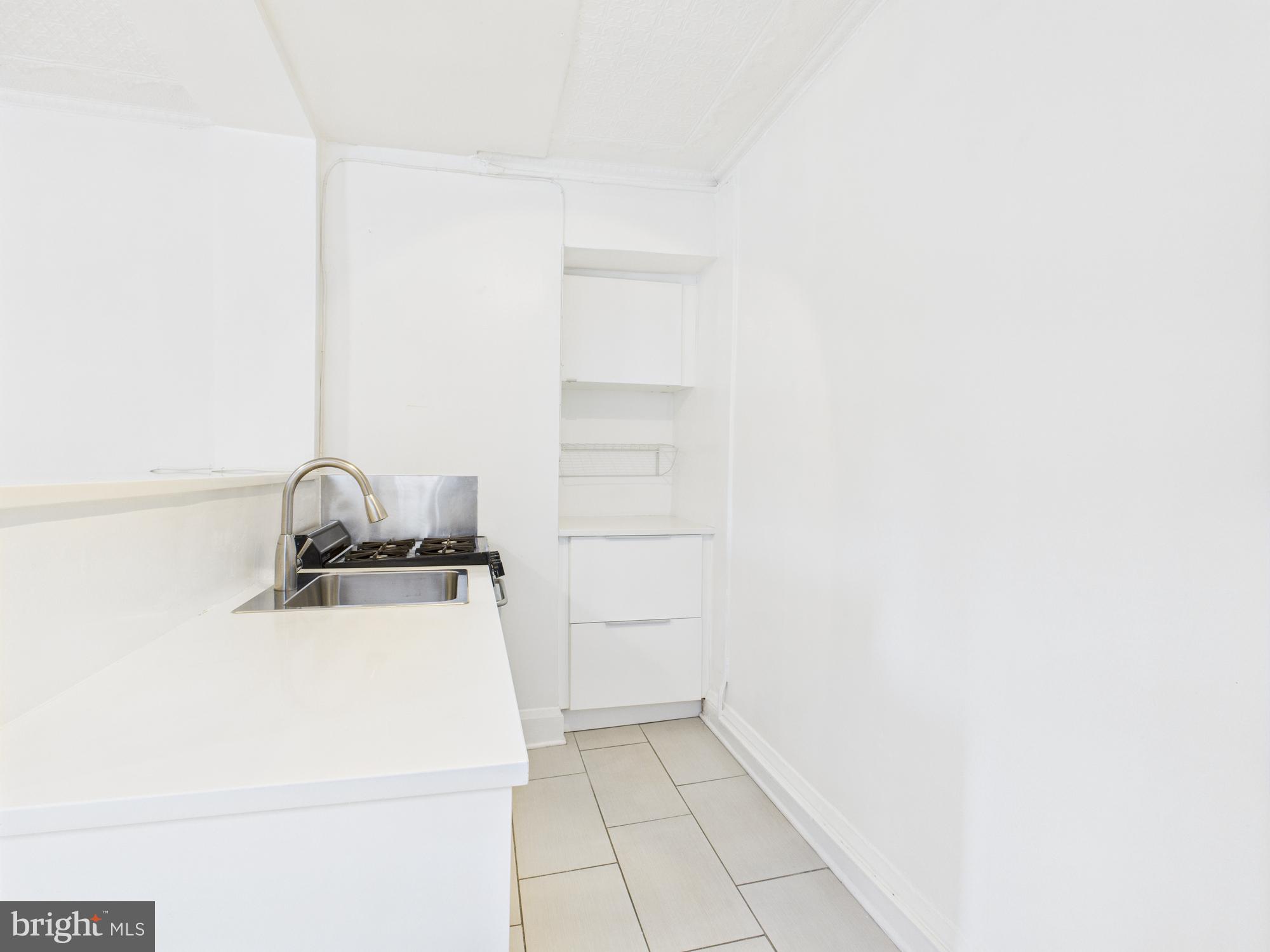 CHARLES VILLAGE - Residential Lease