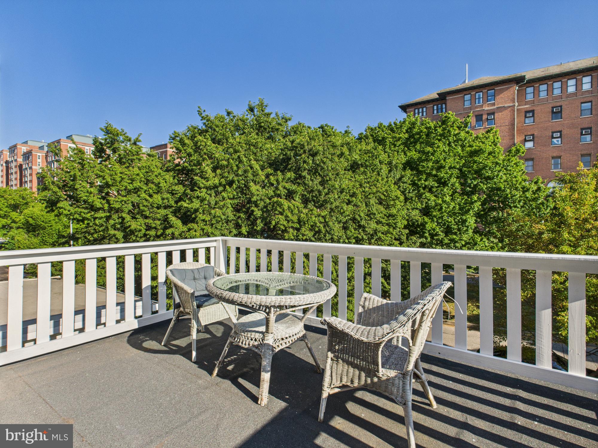 CHARLES VILLAGE - Residential Lease