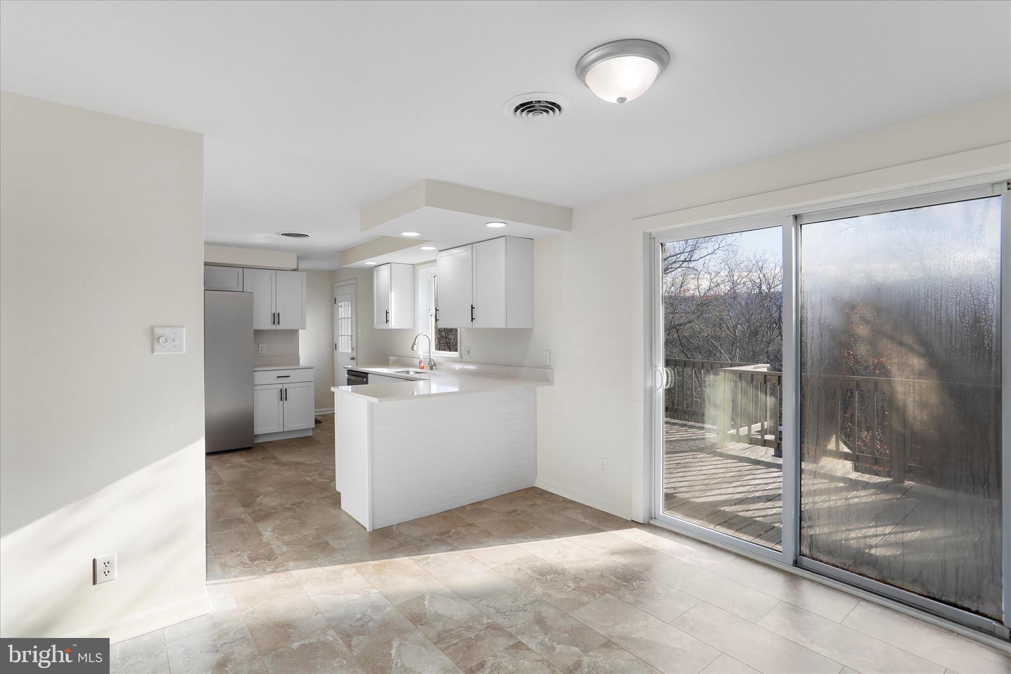 OAKLAND HILLS - Residential