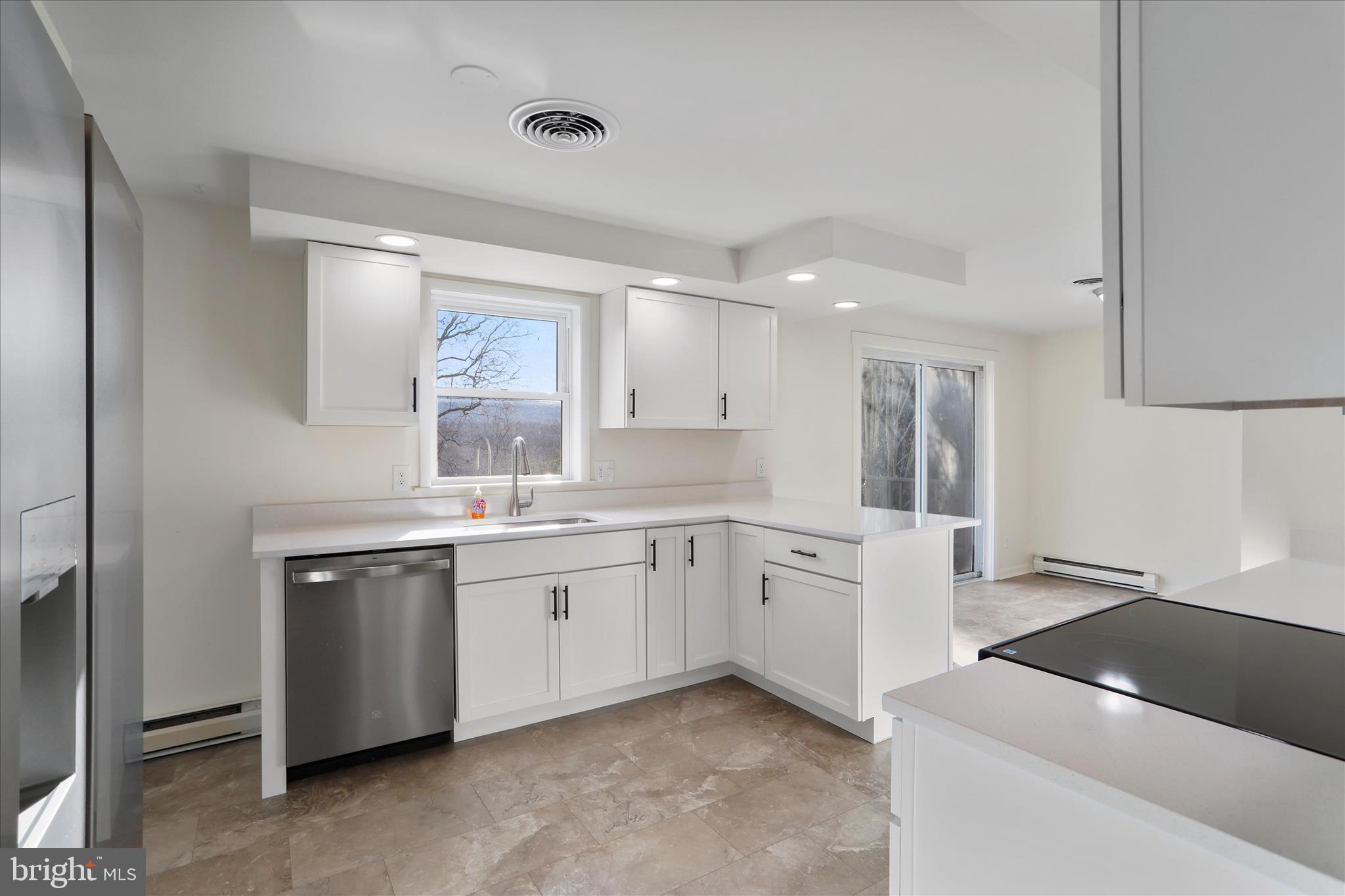 OAKLAND HILLS - Residential