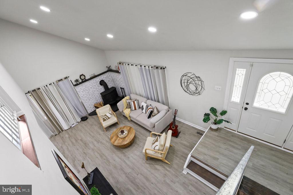 21 PARKHILL LANE