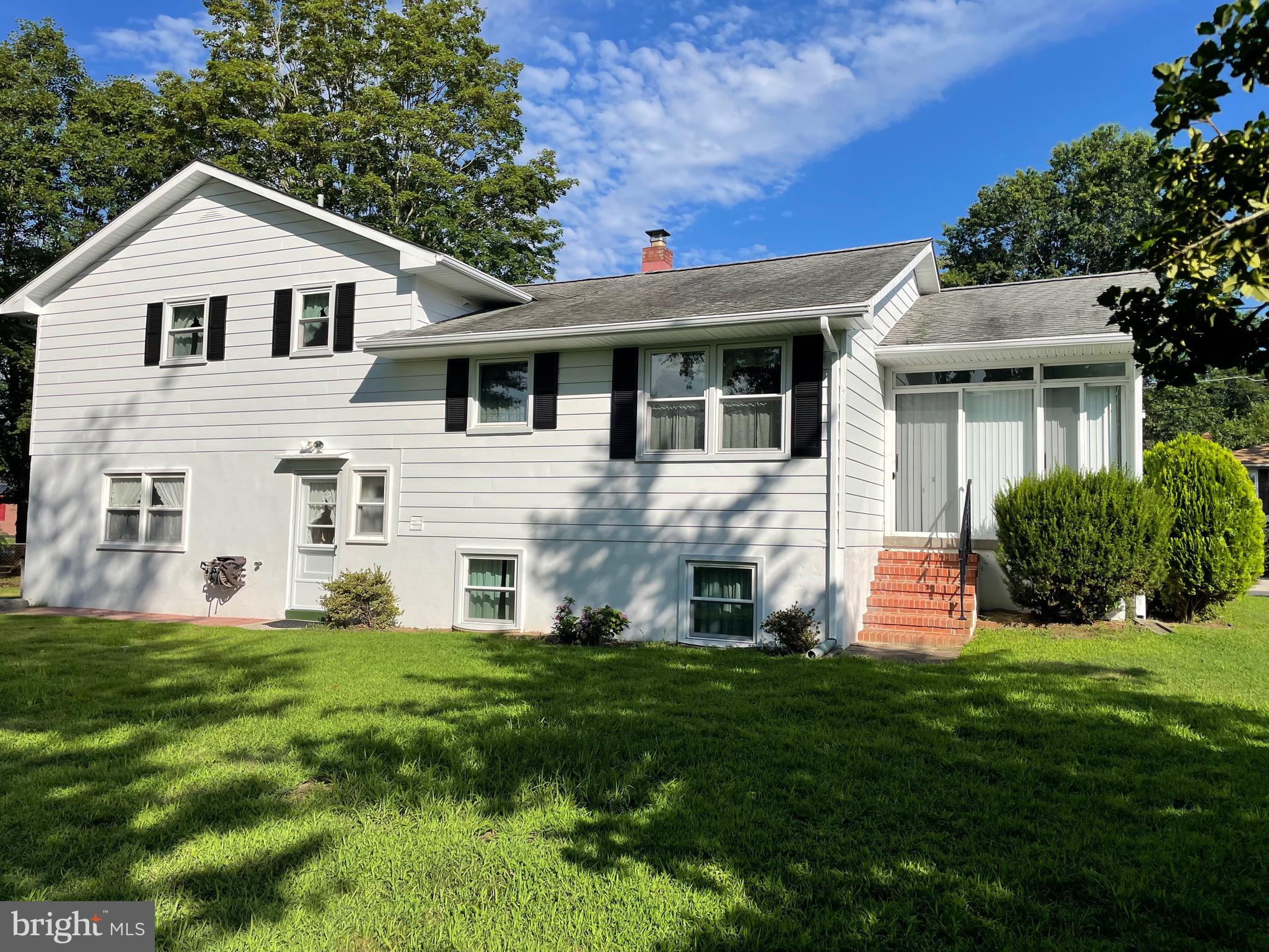 7 DELAWARE DRIVE