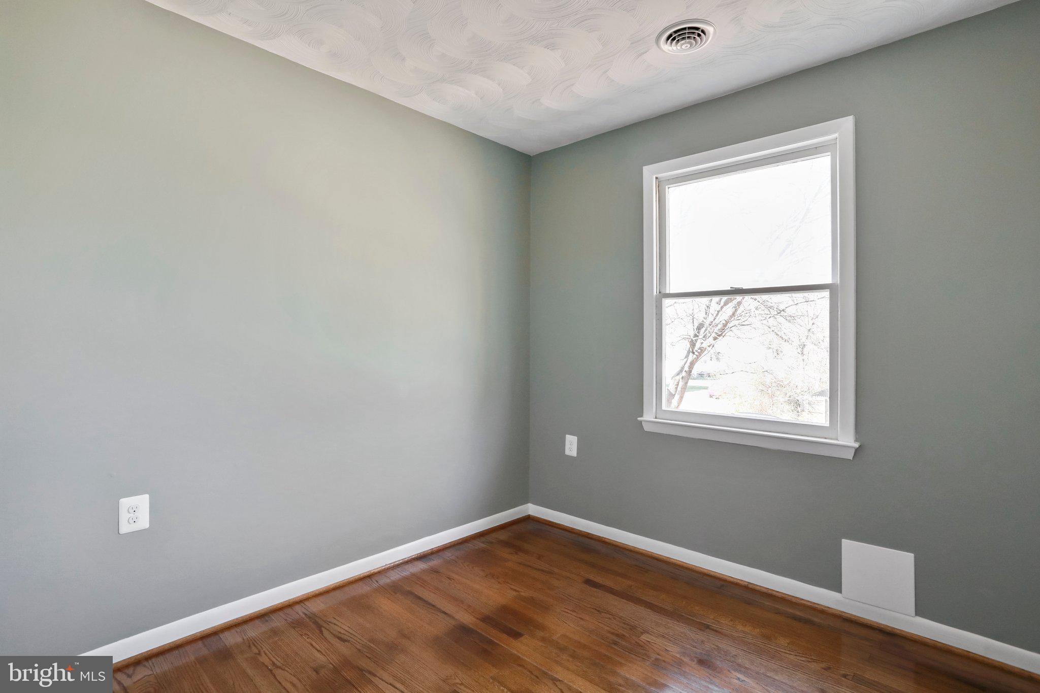 WALNUT GROVE - Residential