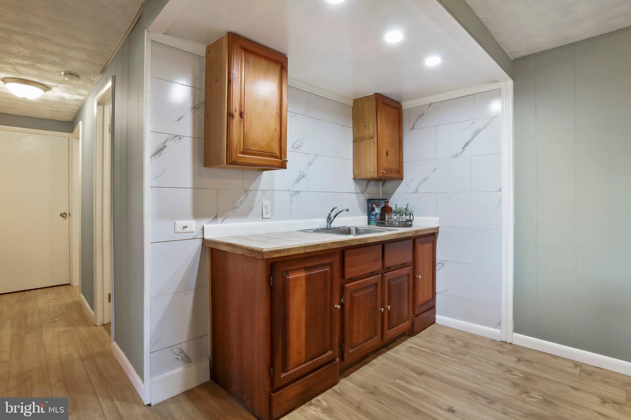 WALNUT GROVE - Residential