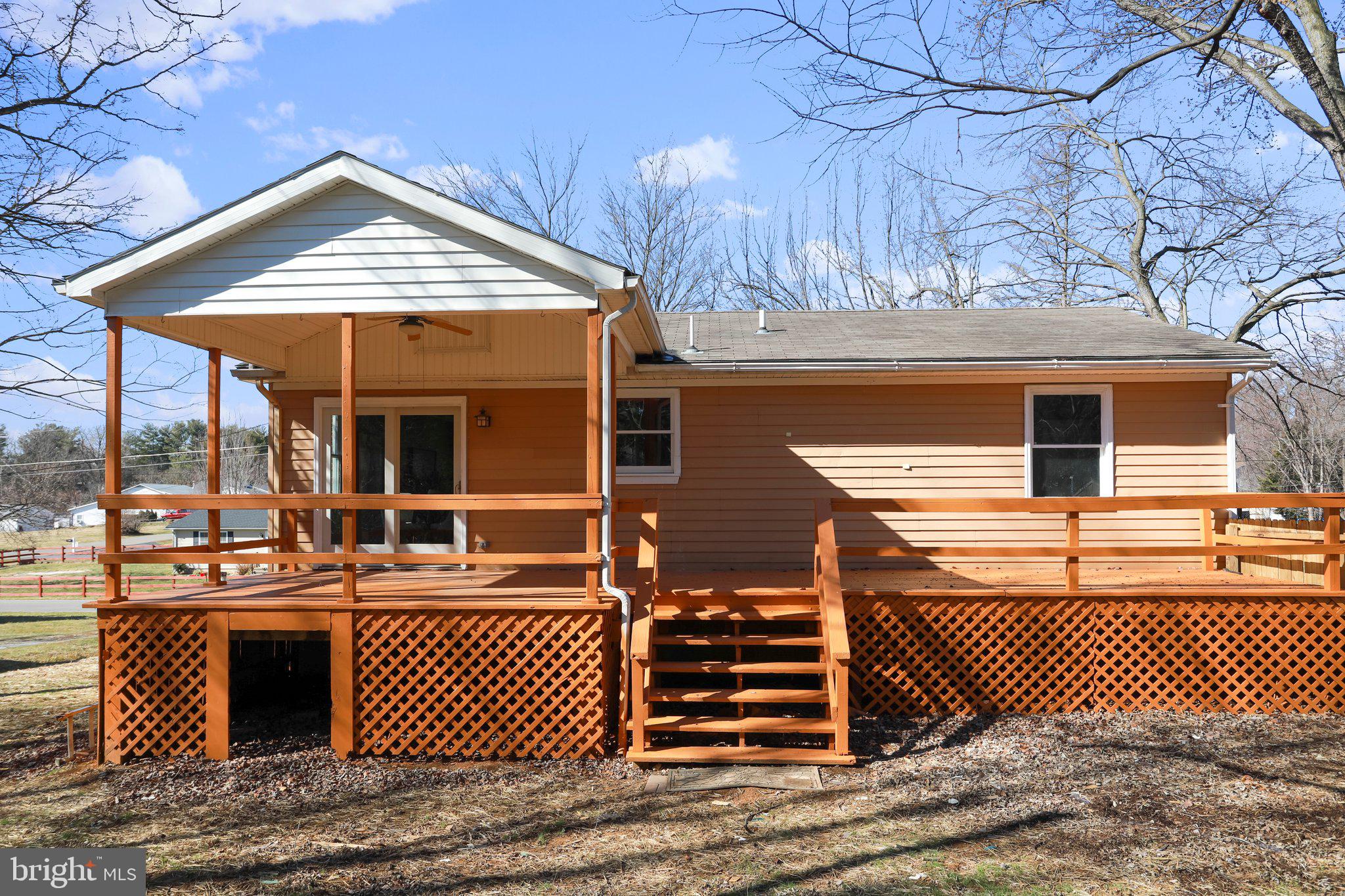 WALNUT GROVE - Residential