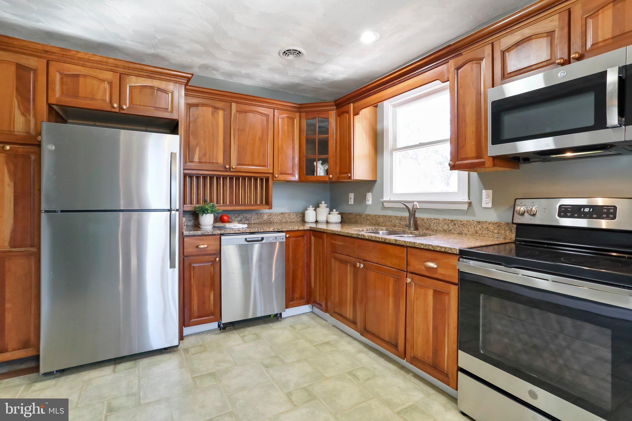 WALNUT GROVE - Residential