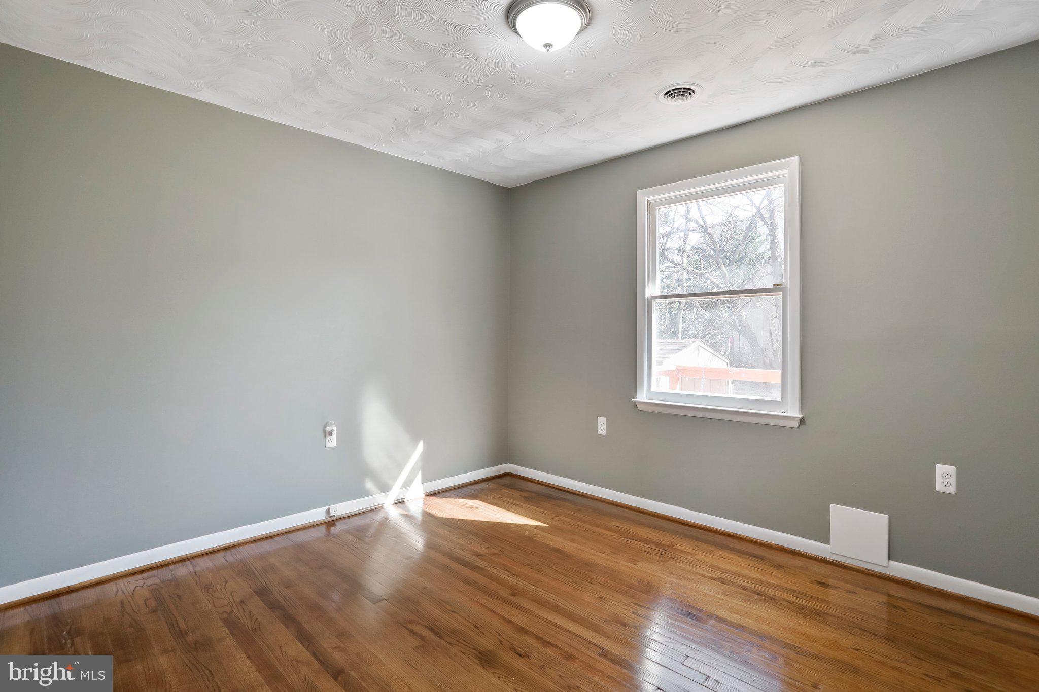 WALNUT GROVE - Residential