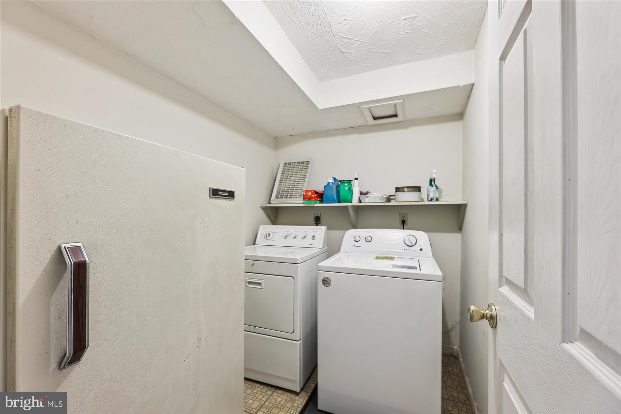 OXFORD RUN - Residential