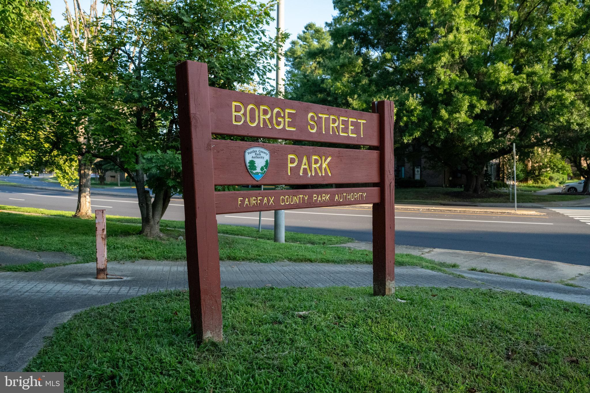 TREEBROOKE CONDOMINIUM - Residential