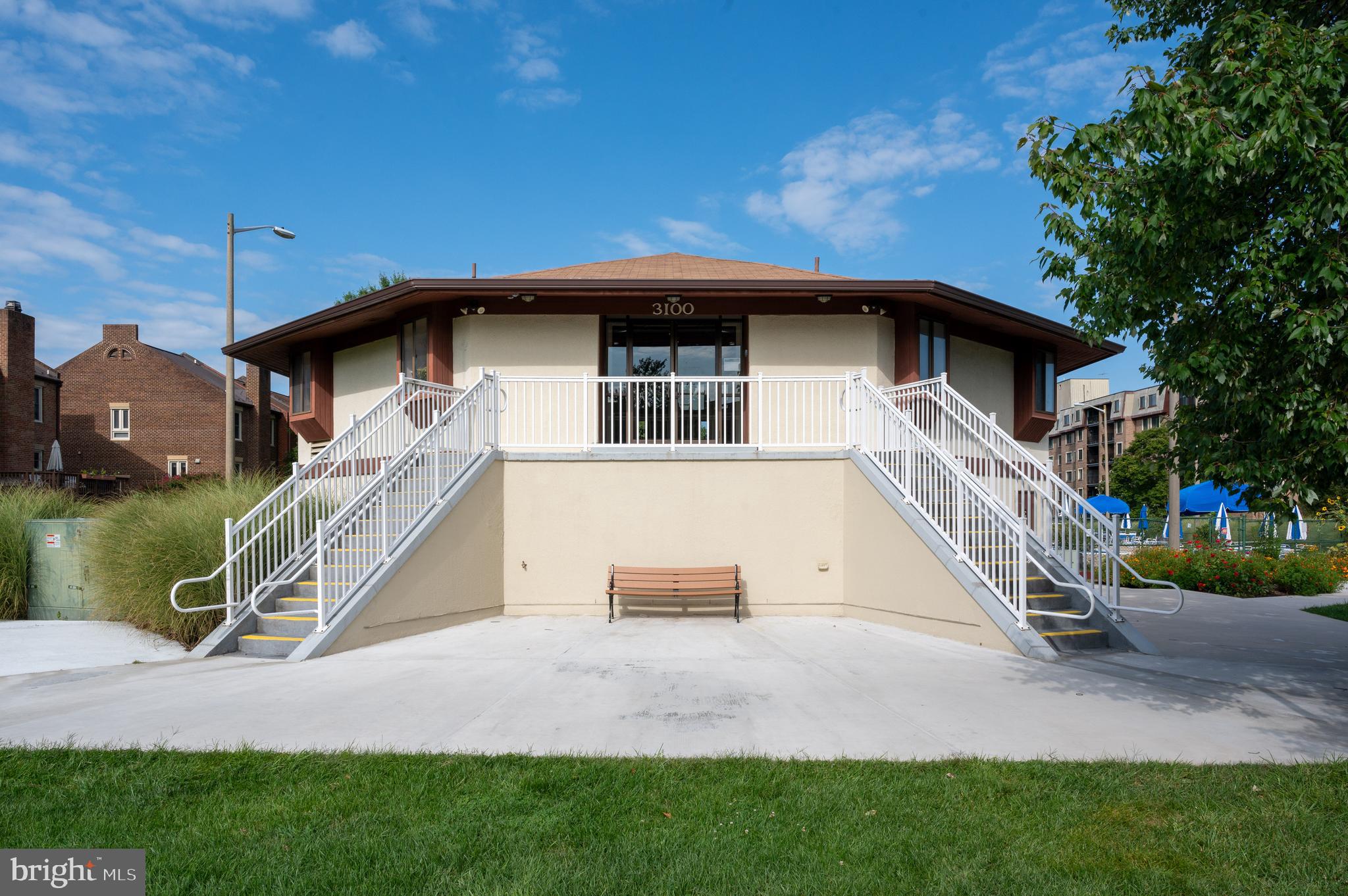 TREEBROOKE CONDOMINIUM - Residential