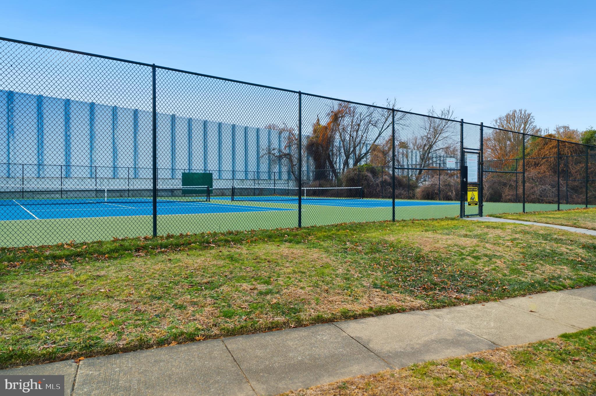 TREEBROOKE CONDOMINIUM - Residential