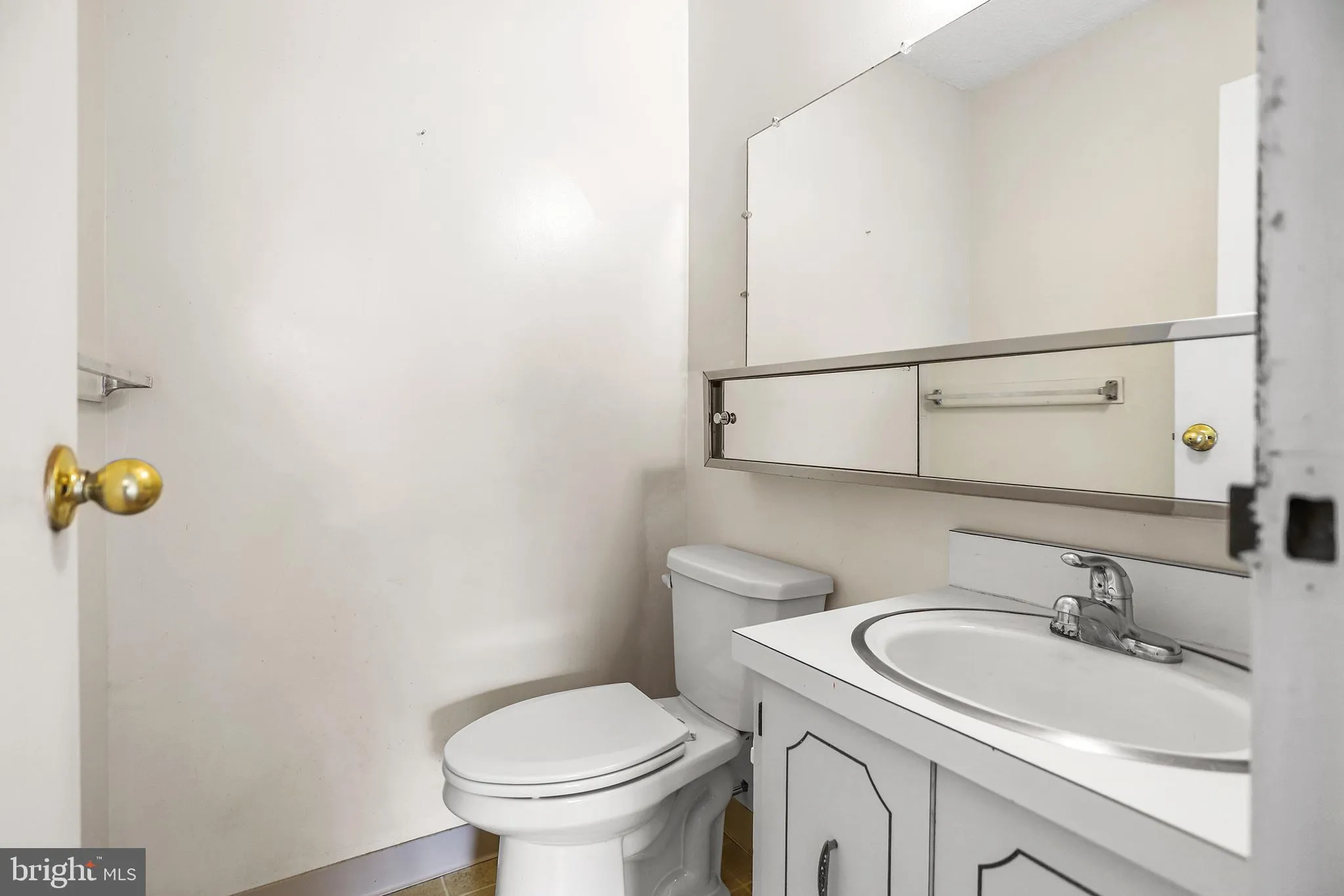 Brookhaven, Pennsylvania 19015, United States, 2 Bedrooms Bedrooms, ,2 BathroomsBathrooms,Residential,Active,211768