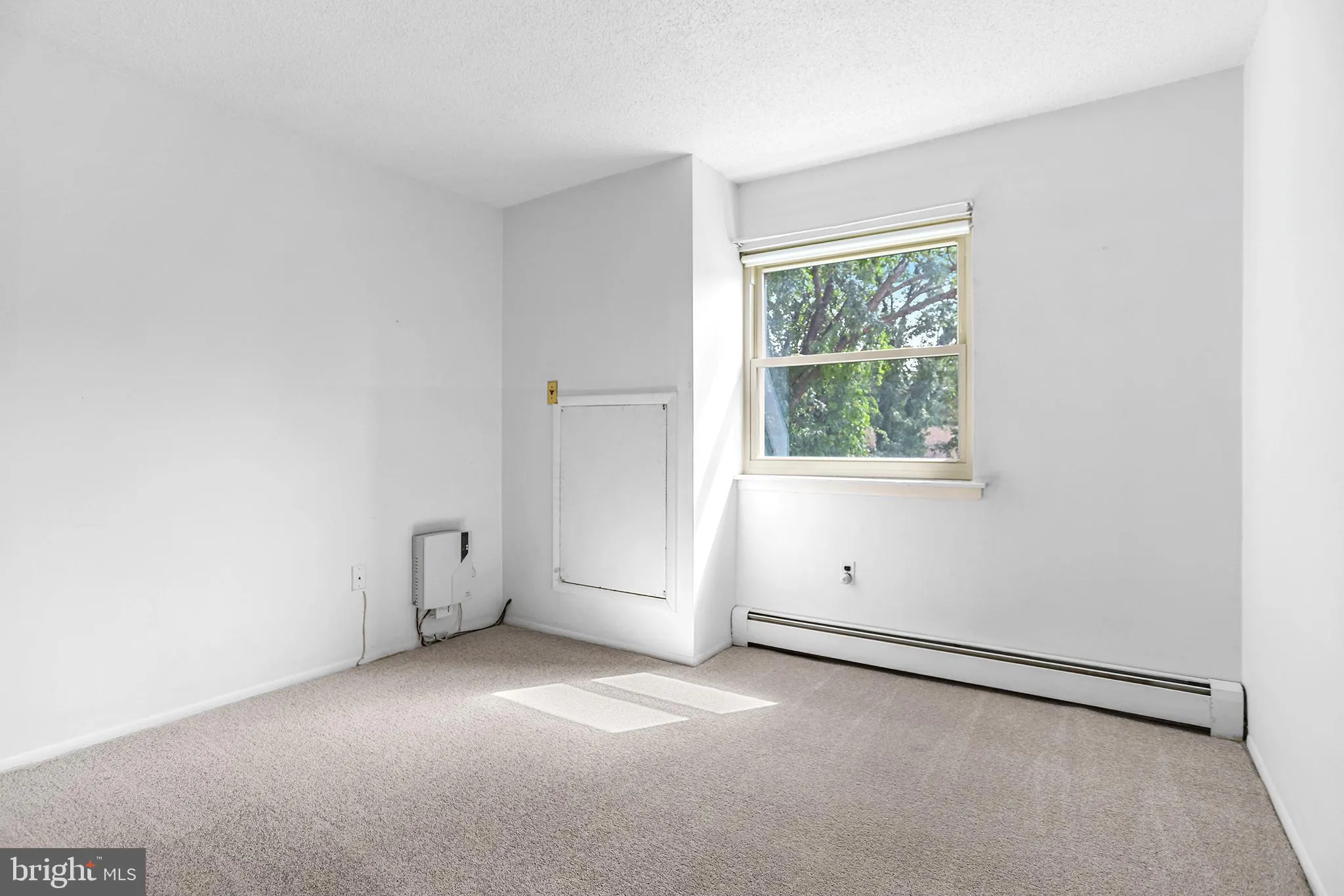 Brookhaven, Pennsylvania 19015, United States, 2 Bedrooms Bedrooms, ,2 BathroomsBathrooms,Residential,Active,211768