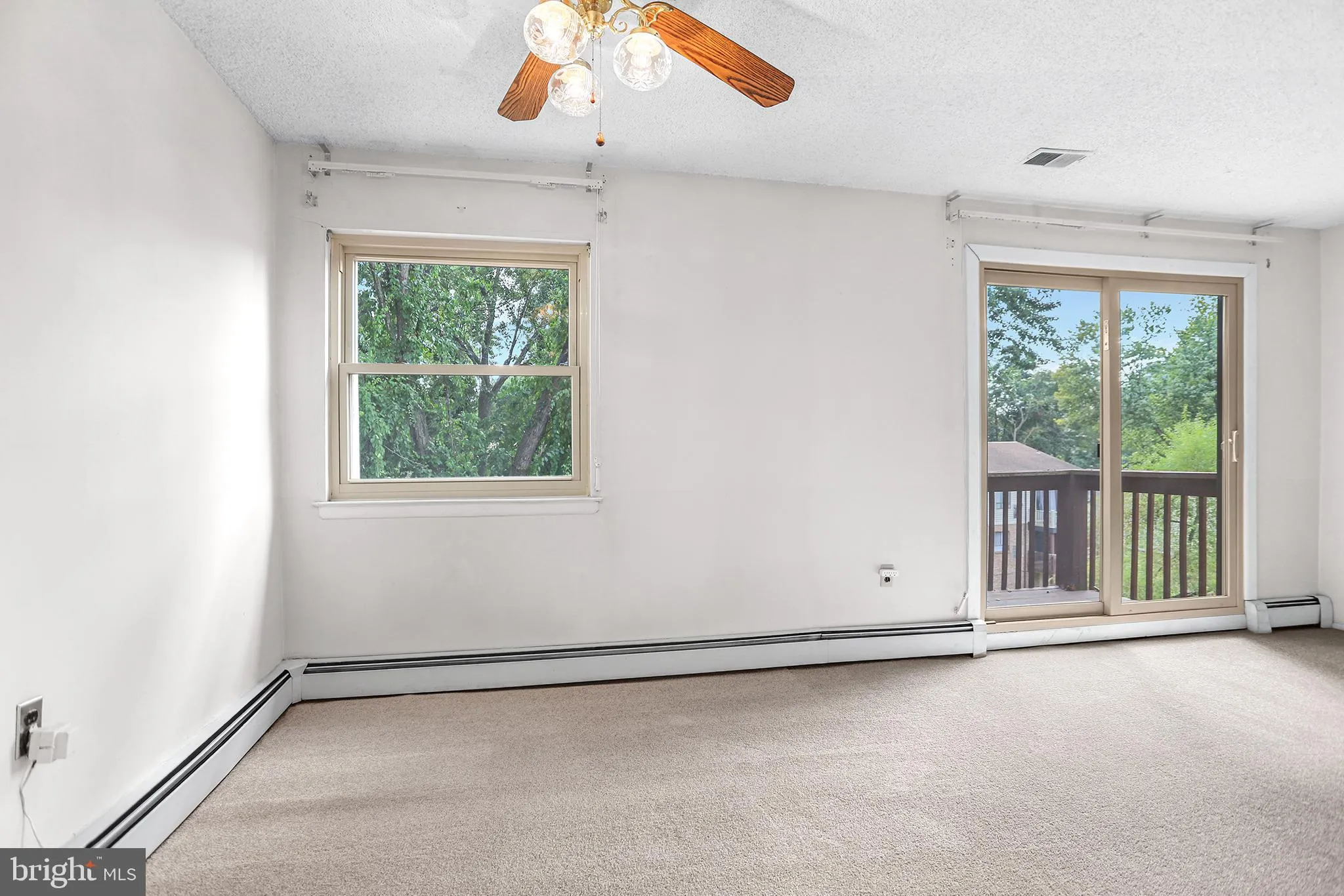 Brookhaven, Pennsylvania 19015, United States, 2 Bedrooms Bedrooms, ,2 BathroomsBathrooms,Residential,Active,211768