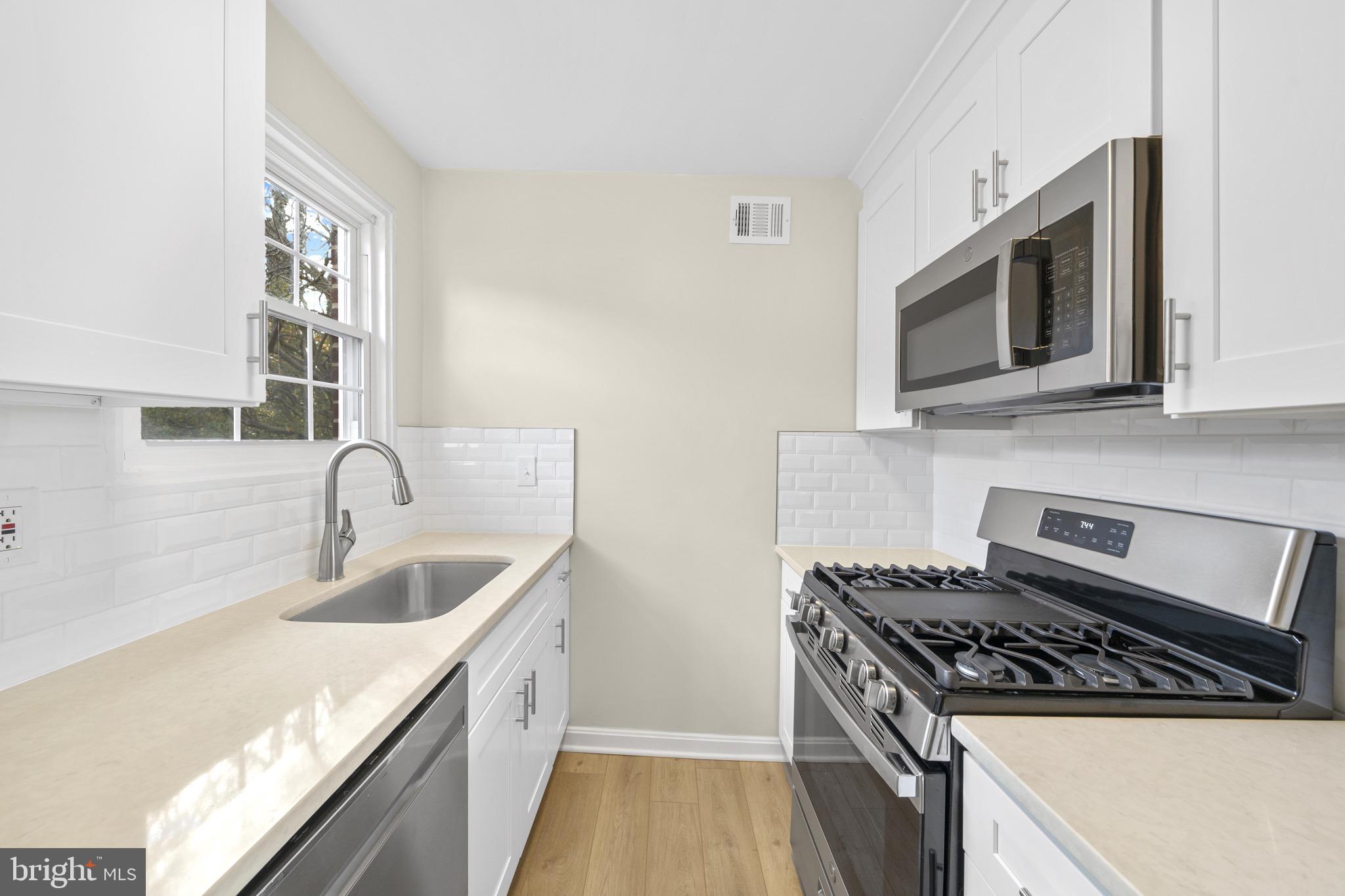 OXON RUN HILLS - Residential