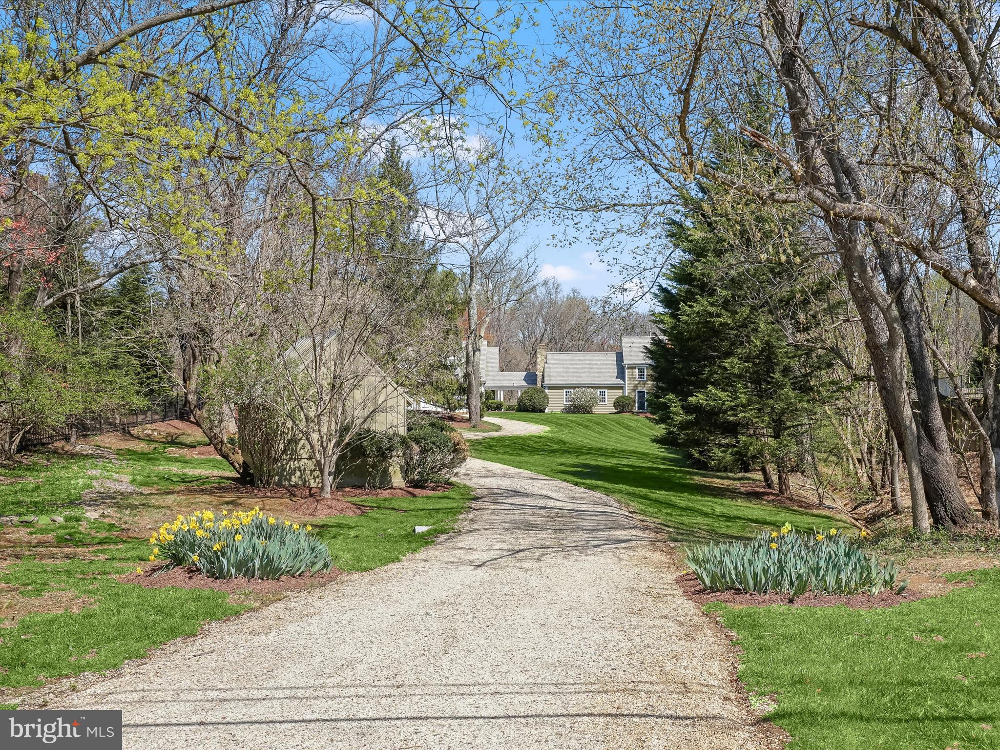 WOODSIDE ESTATES - Residential