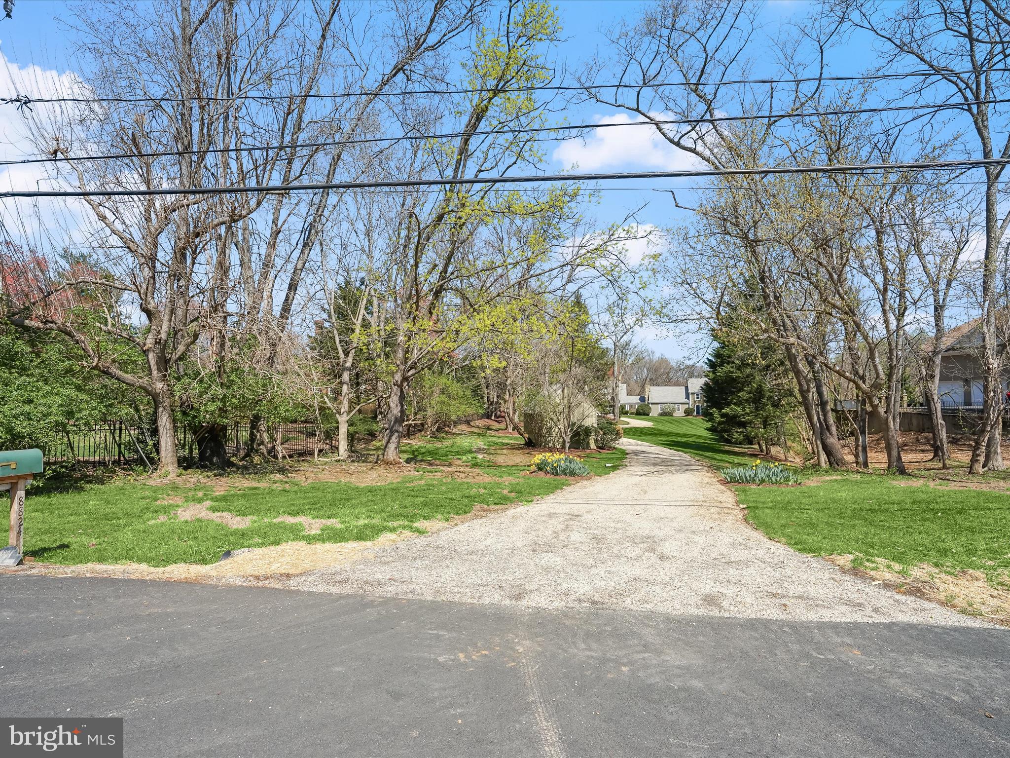 WOODSIDE ESTATES - Residential