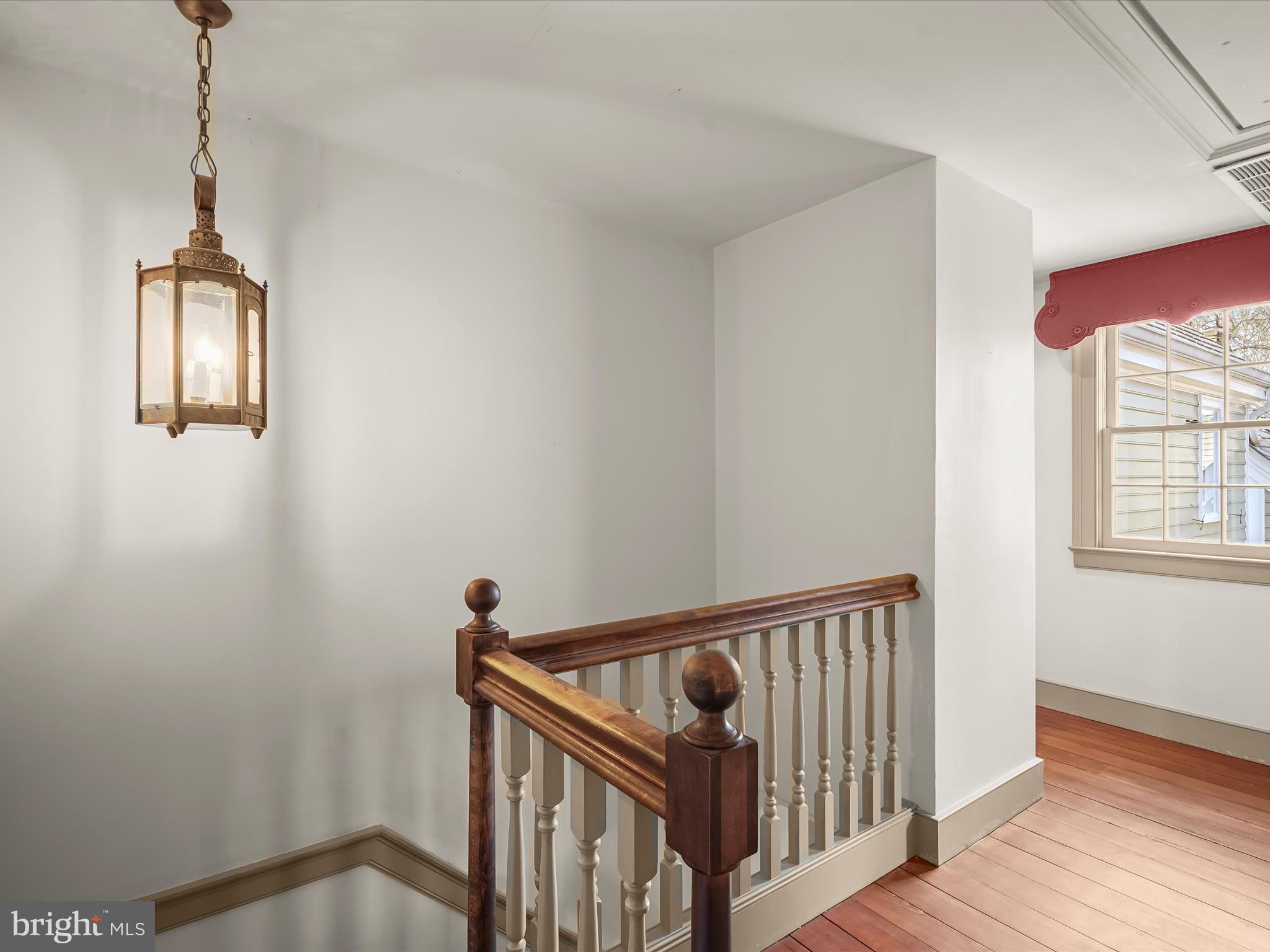 WOODSIDE ESTATES - Residential