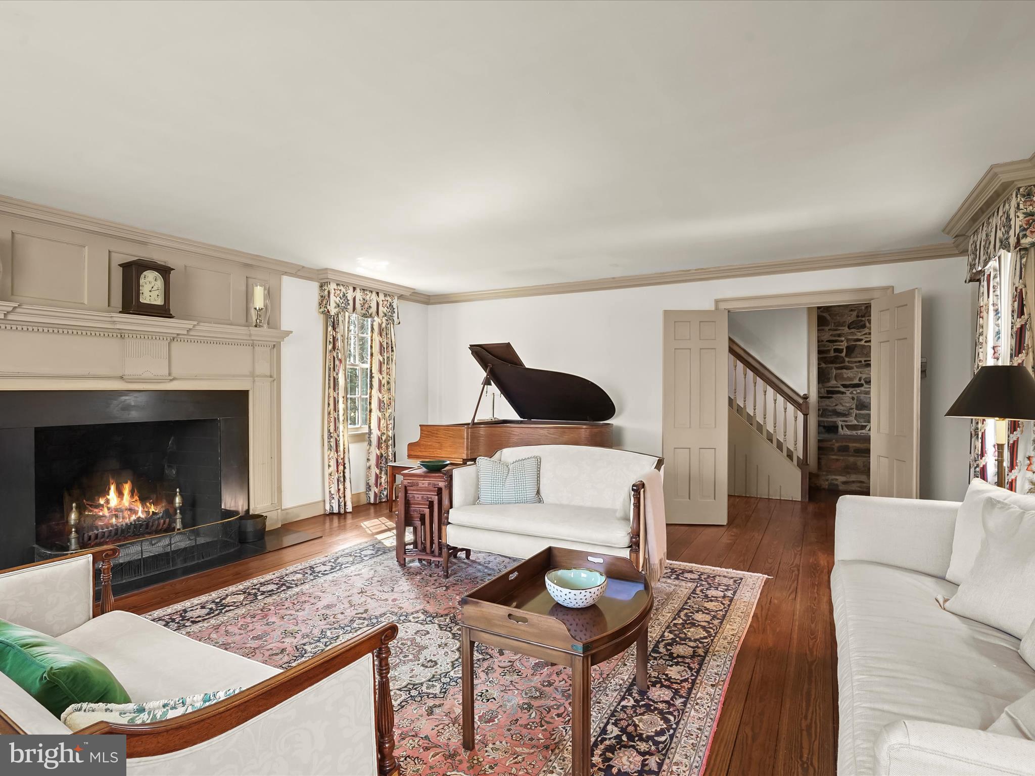 WOODSIDE ESTATES - Residential