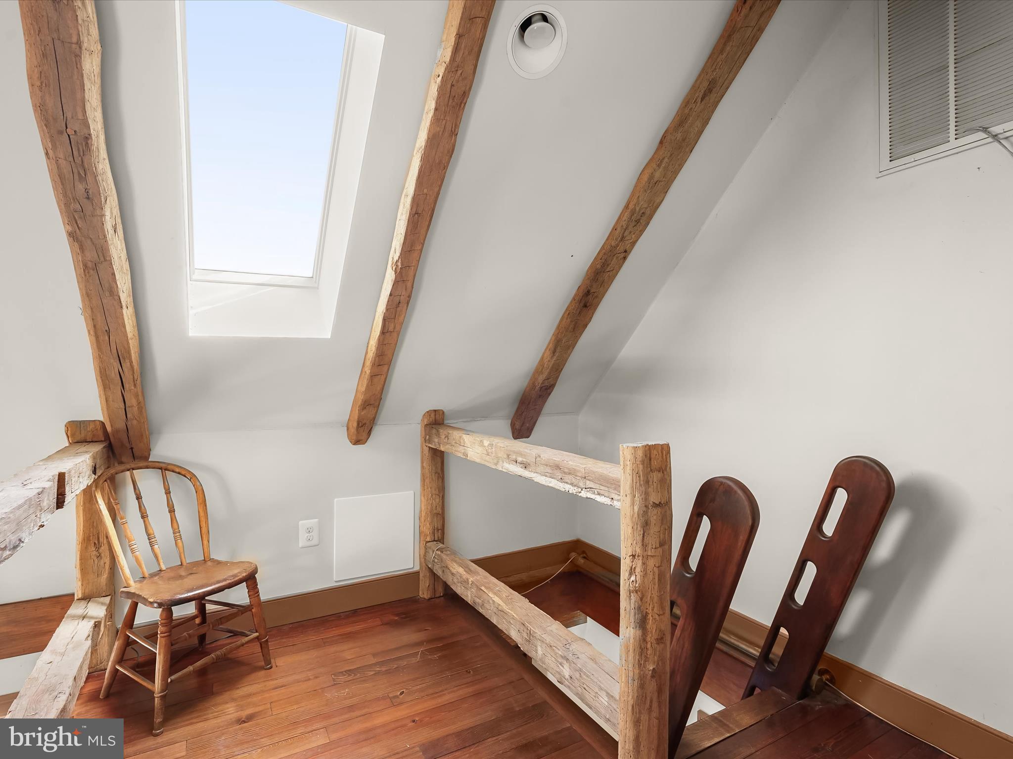 WOODSIDE ESTATES - Residential