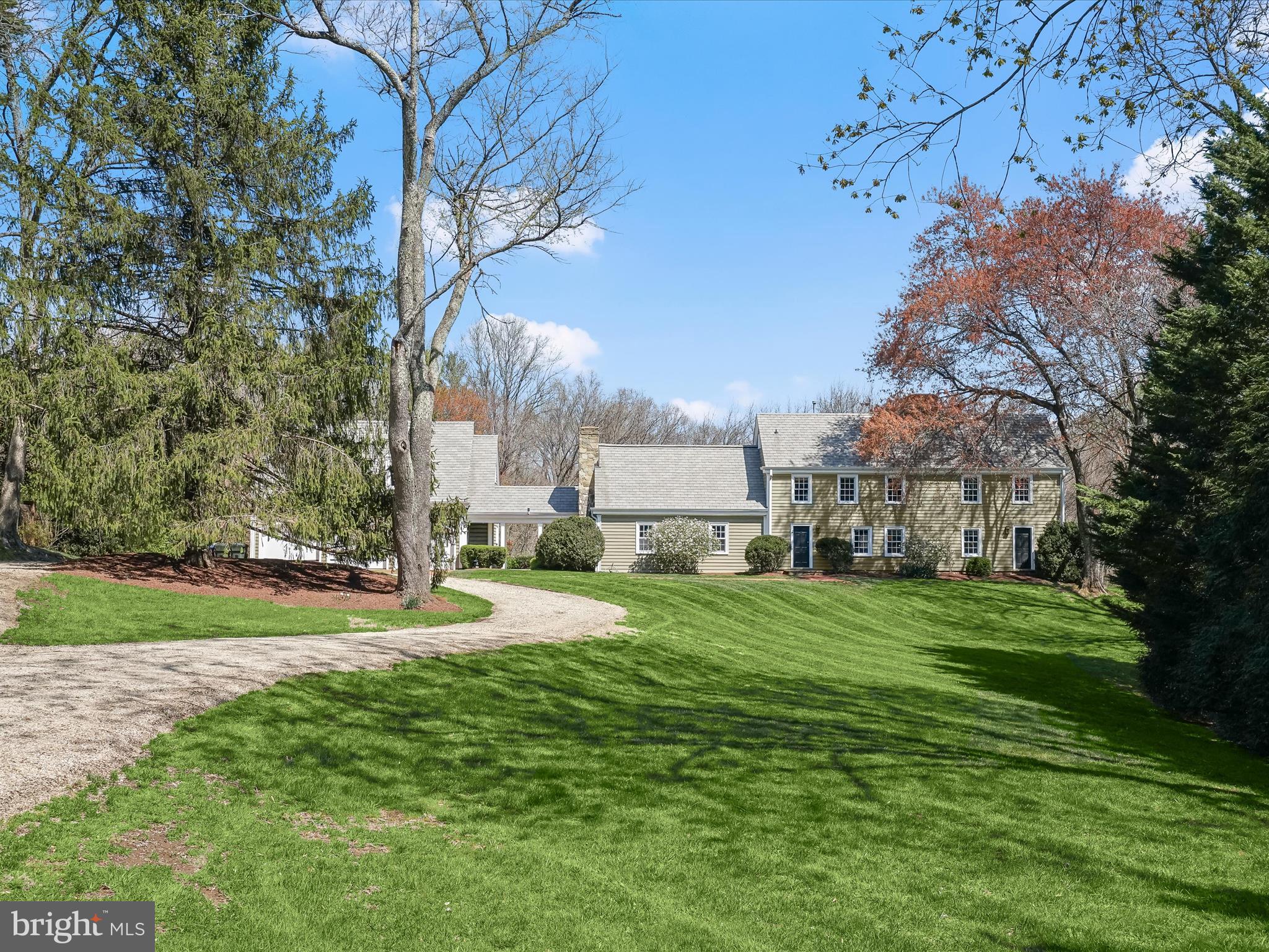 WOODSIDE ESTATES - Residential