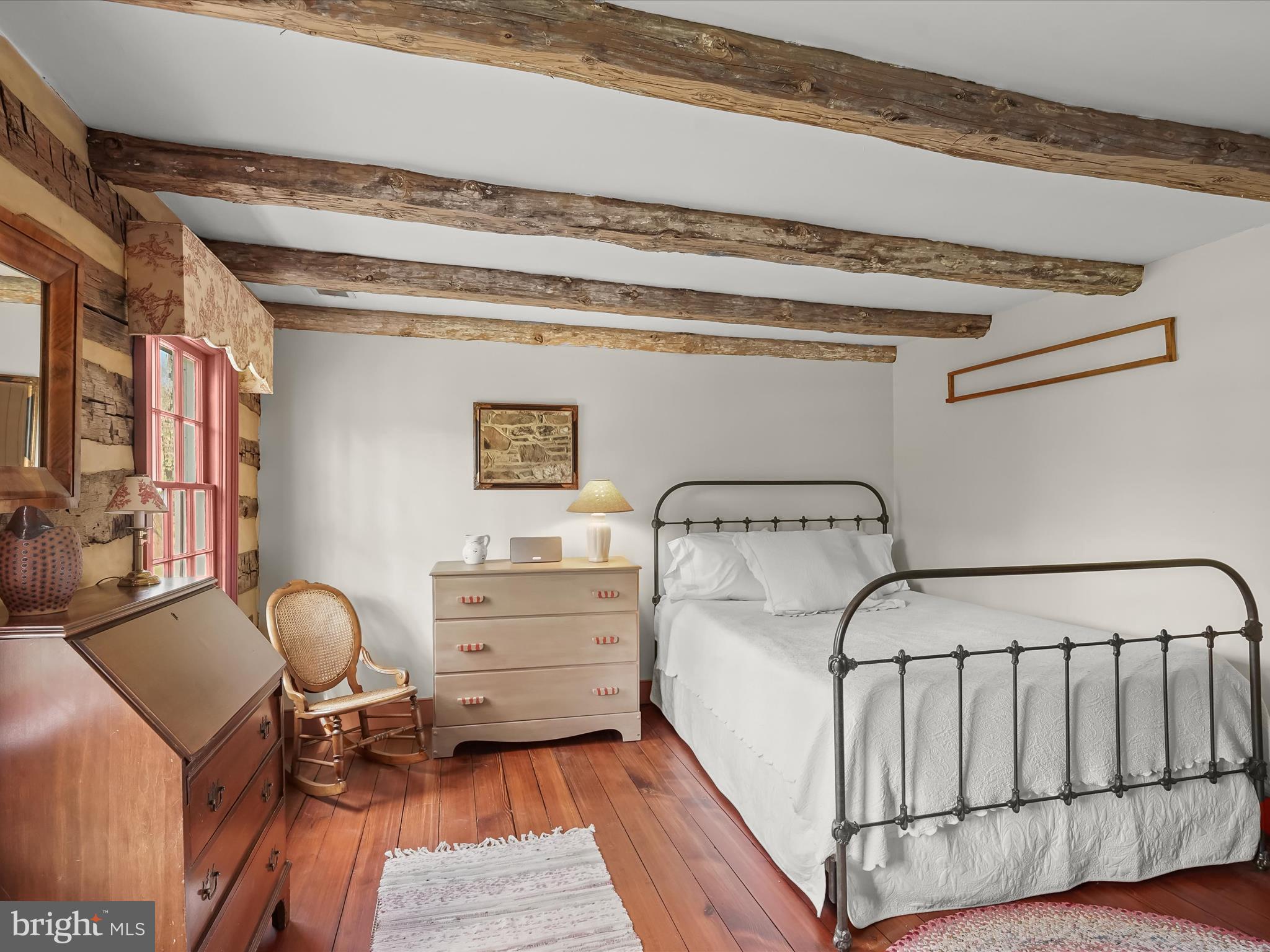 WOODSIDE ESTATES - Residential