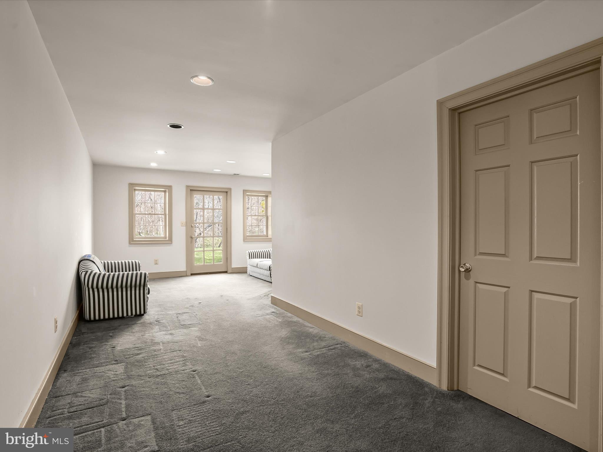 WOODSIDE ESTATES - Residential