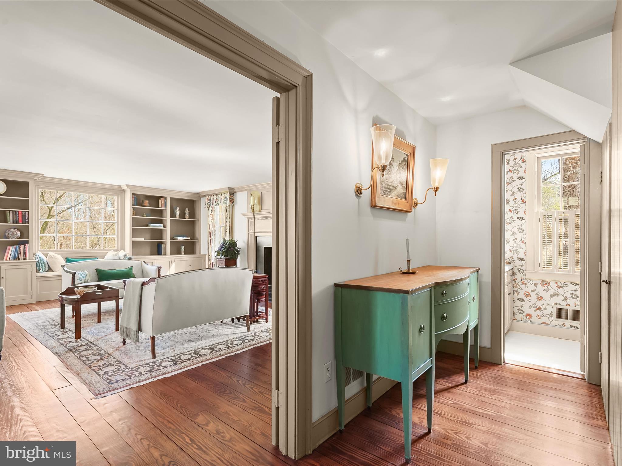 WOODSIDE ESTATES - Residential