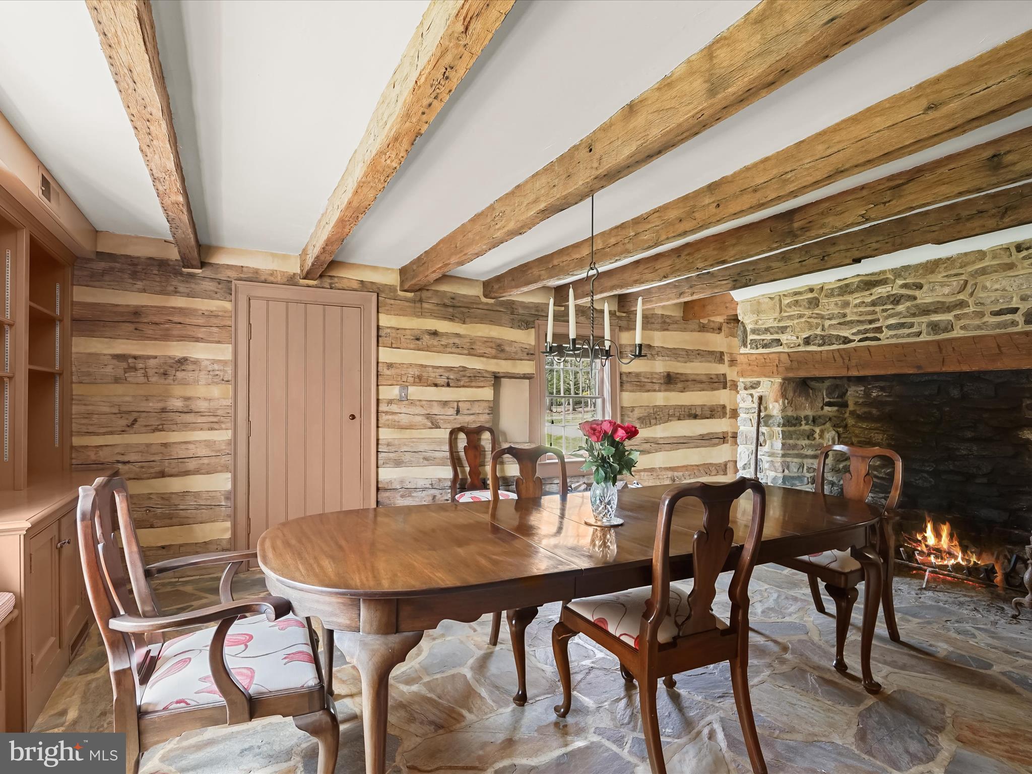 WOODSIDE ESTATES - Residential