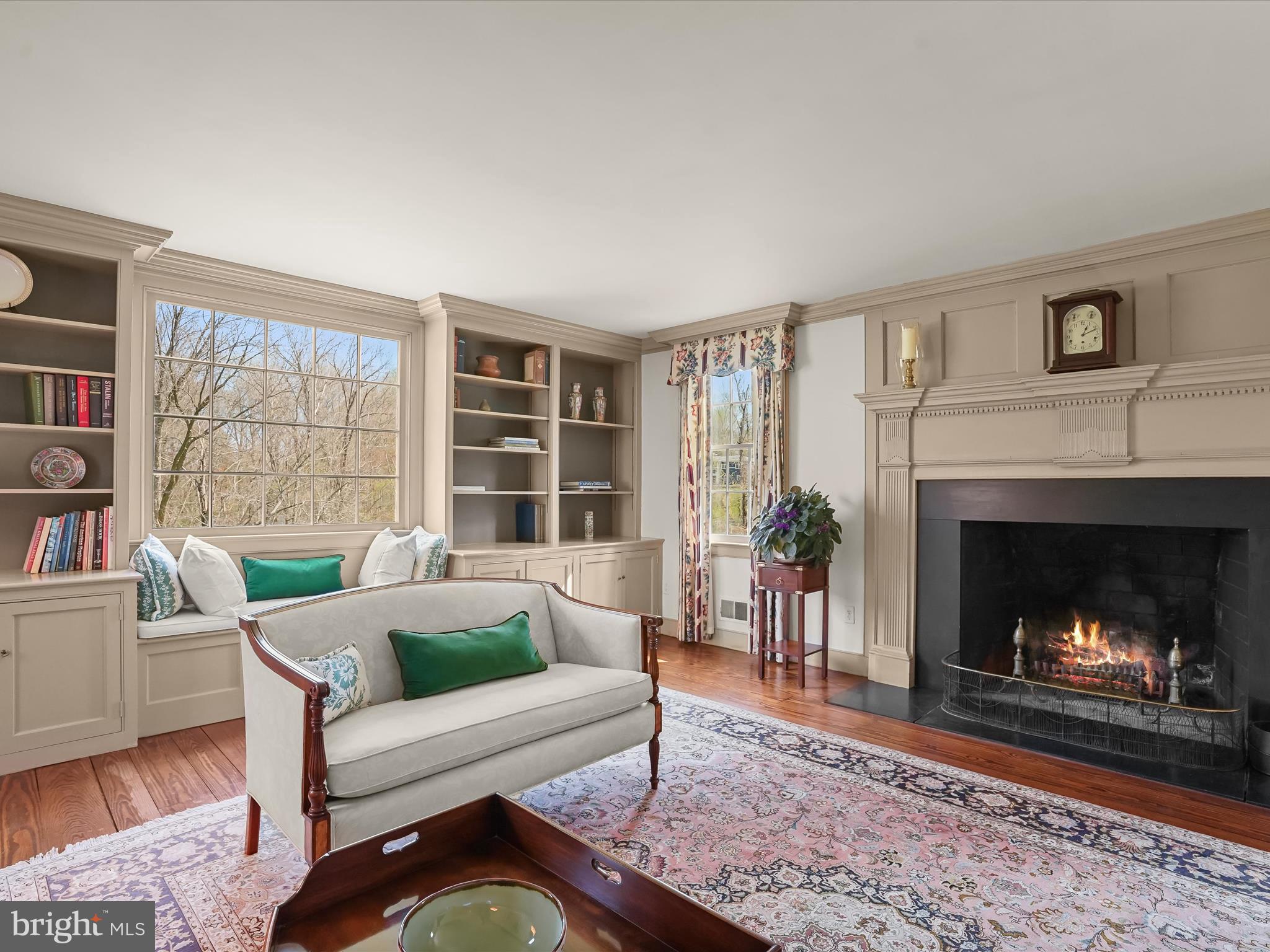 WOODSIDE ESTATES - Residential