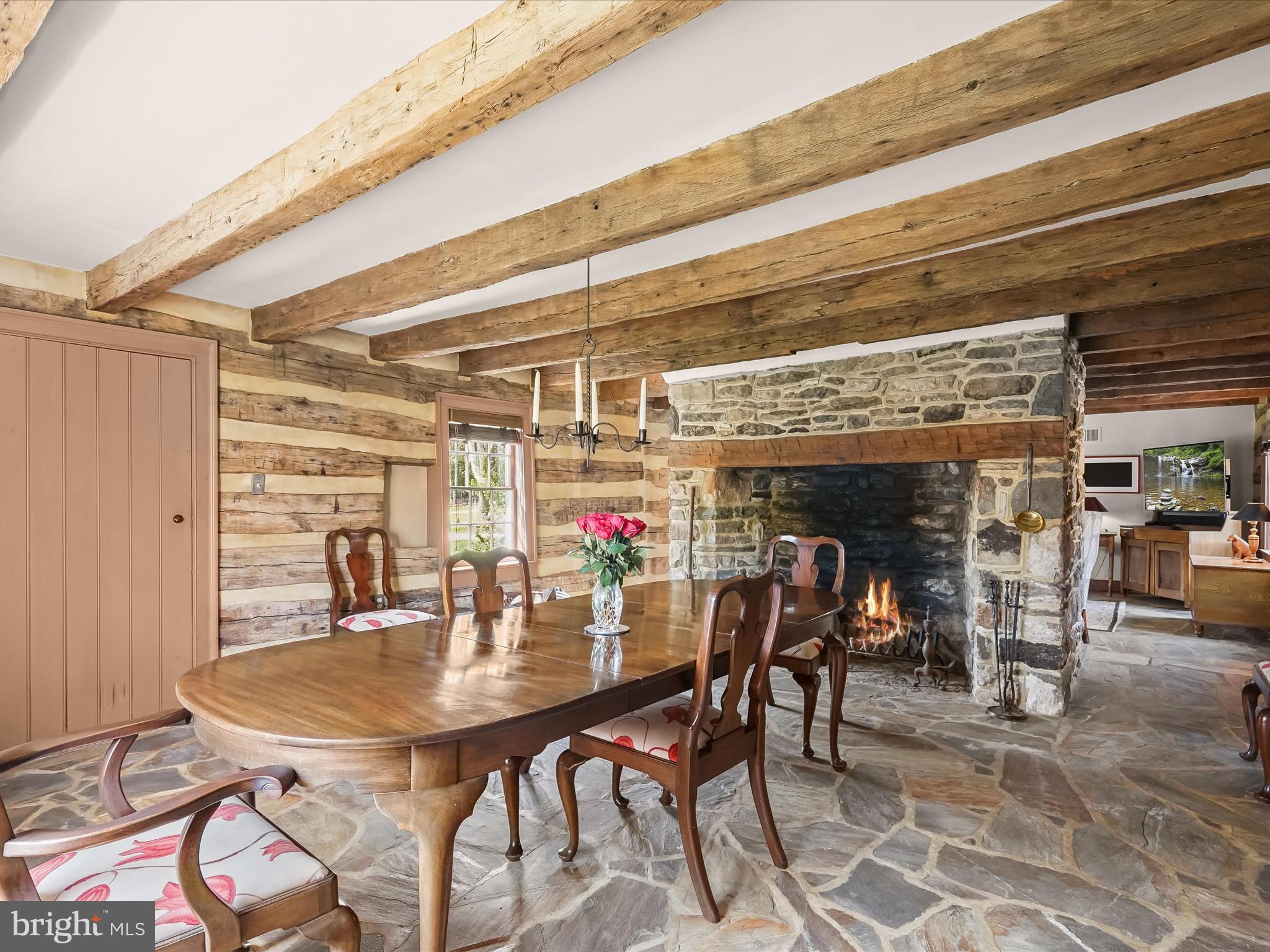 WOODSIDE ESTATES - Residential