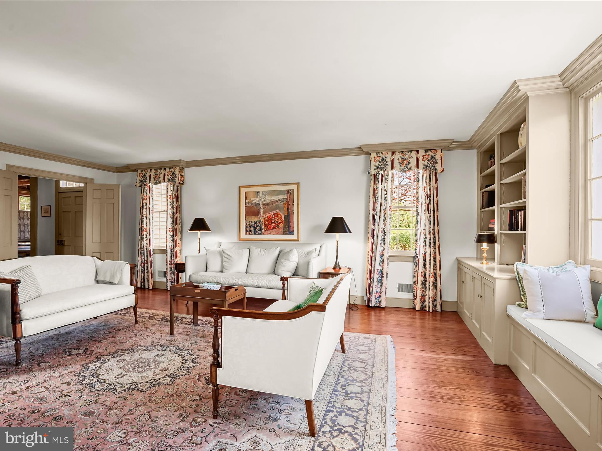 WOODSIDE ESTATES - Residential