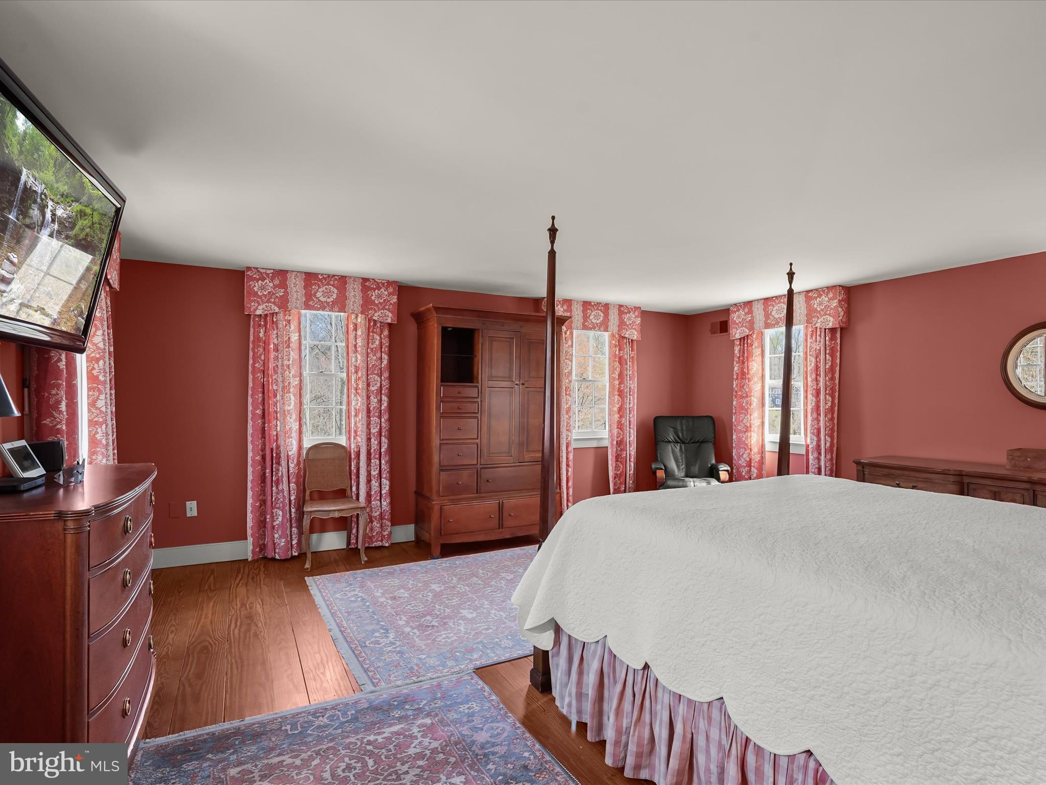 WOODSIDE ESTATES - Residential