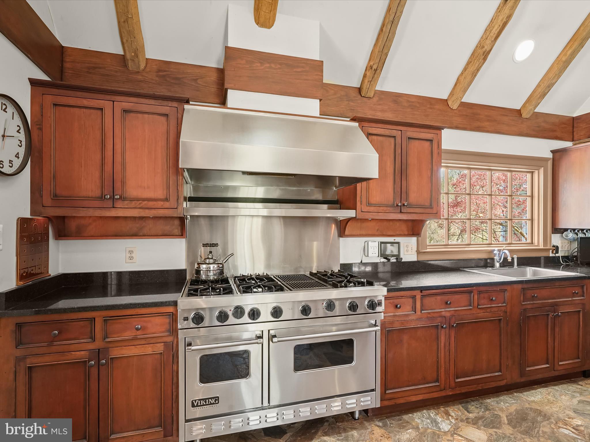 WOODSIDE ESTATES - Residential