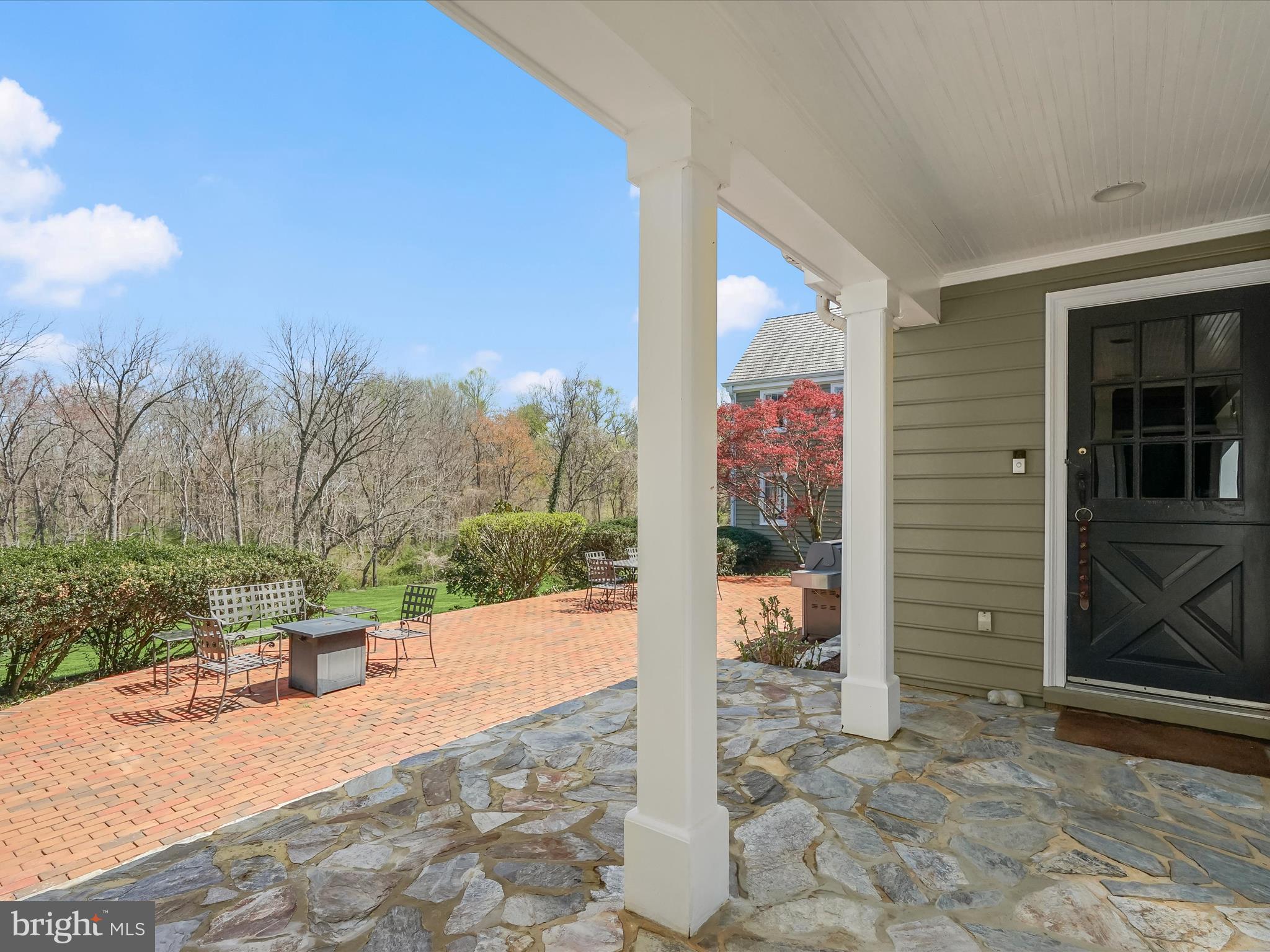 WOODSIDE ESTATES - Residential