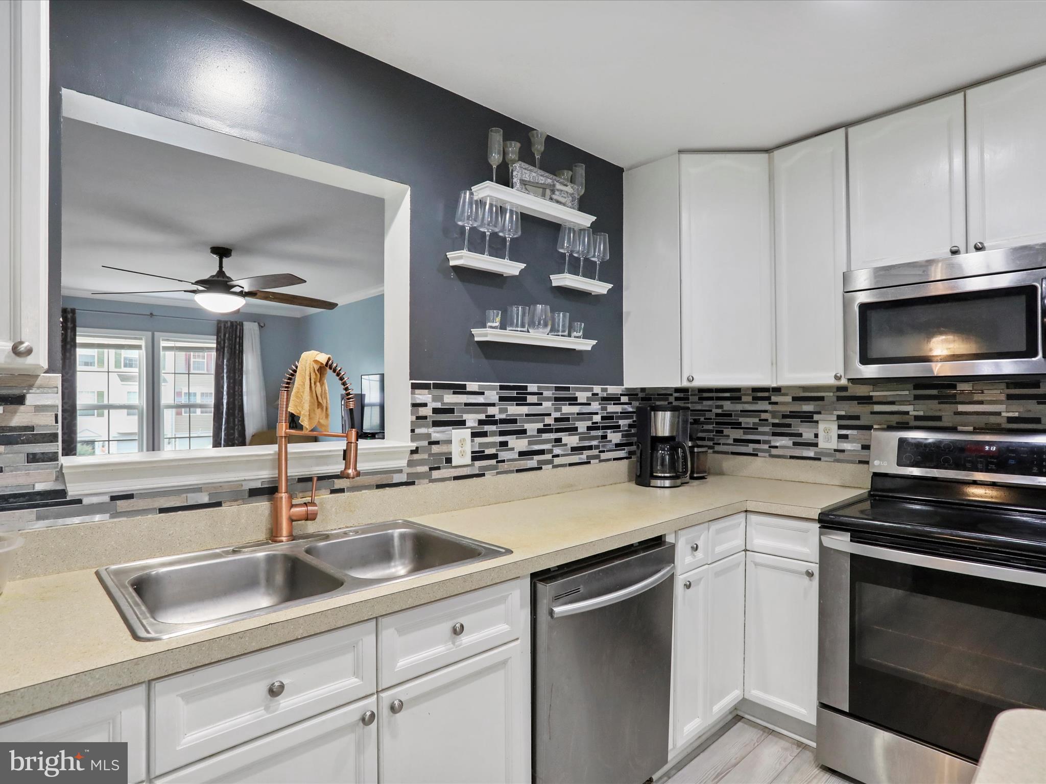 PRENTISS POINT II TOWNHOMES - Residential