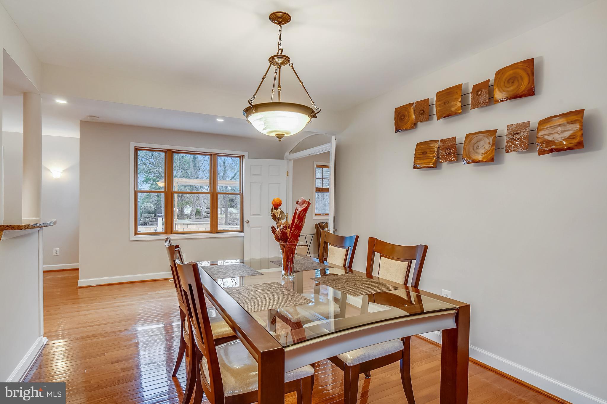 ROLLING KNOLLS - Residential