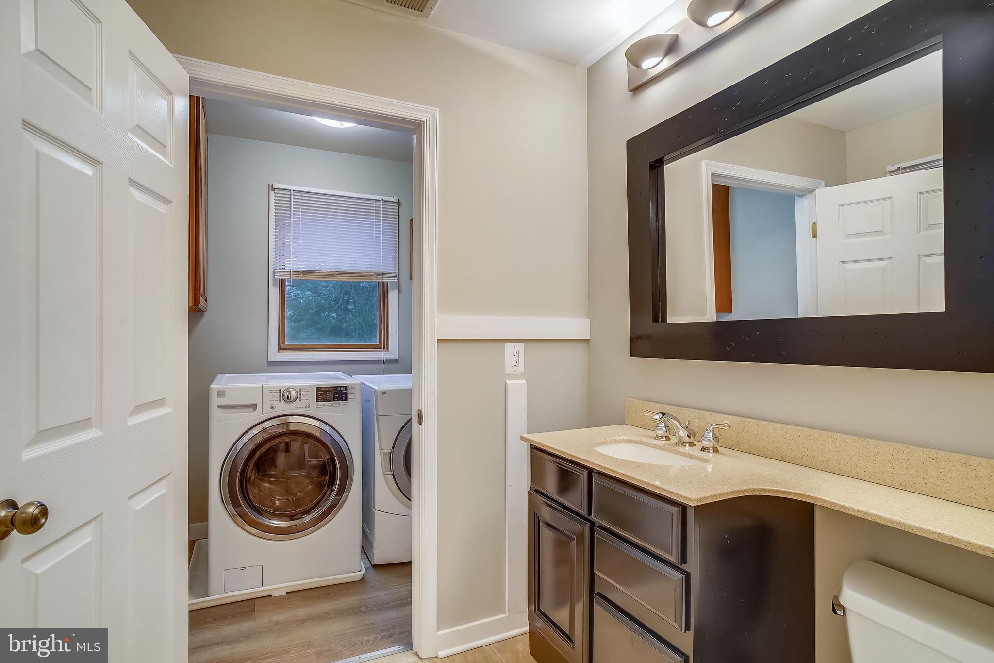 ROLLING KNOLLS - Residential