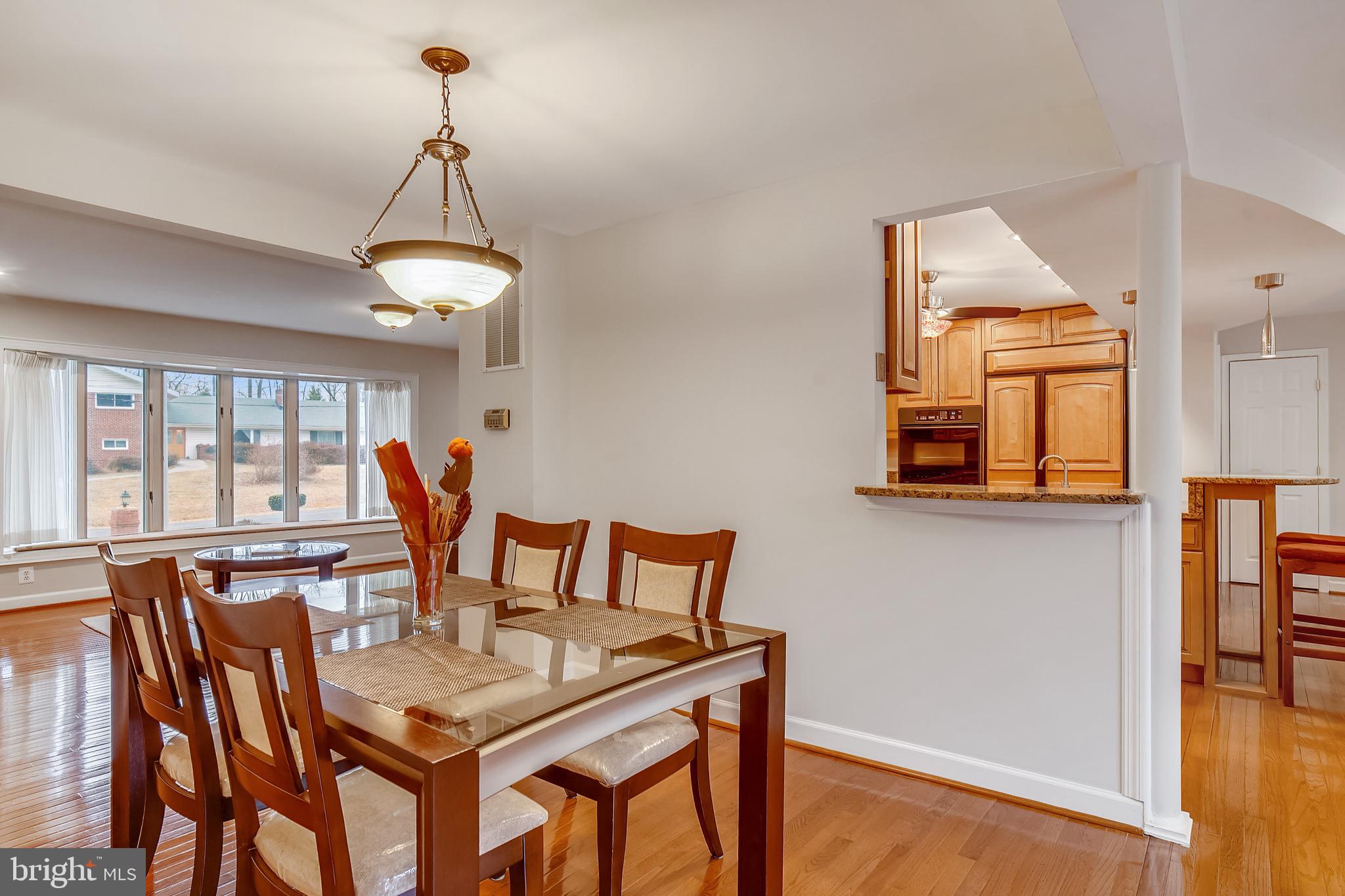 ROLLING KNOLLS - Residential